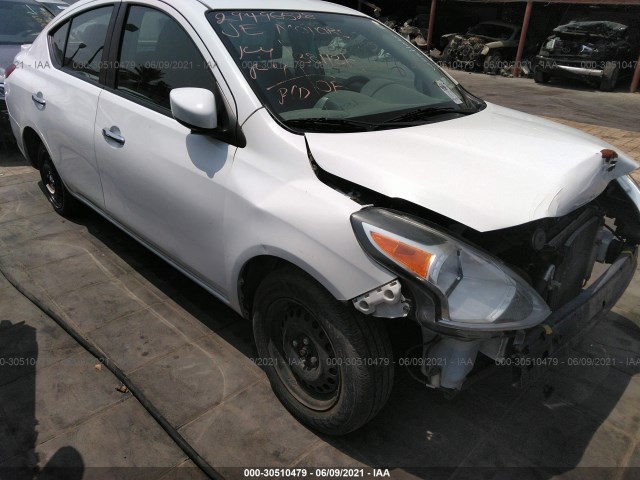 NISSAN VERSA SEDAN 2018 00000000000402308