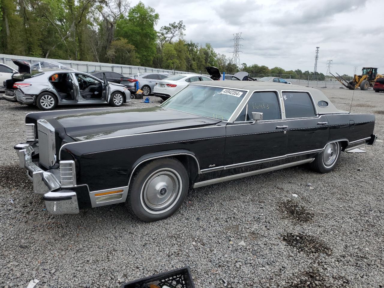 LINCOLN TOWN CAR 1979 0000009y82s677363