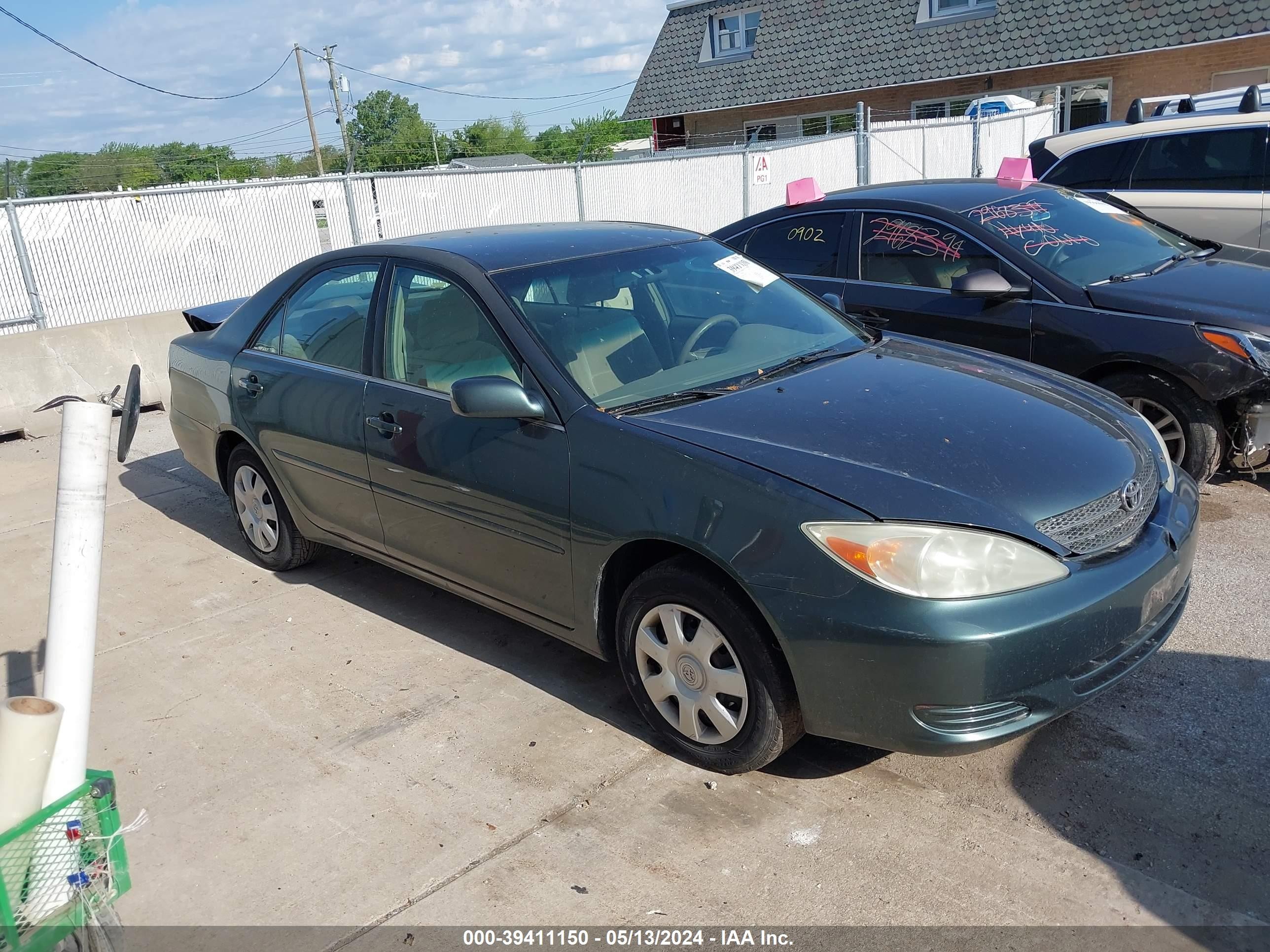 TOYOTA CAMRY 2002 04t1be32k52u52803