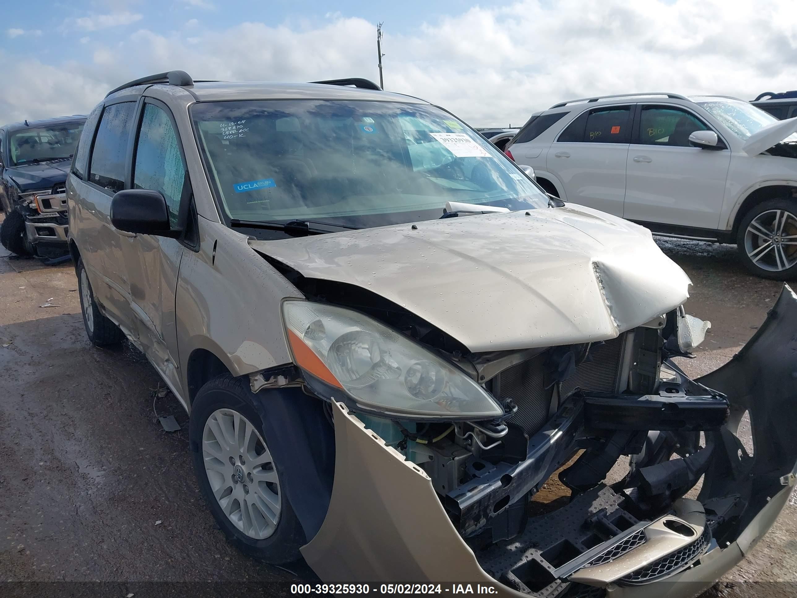 TOYOTA SIENNA 2008 05tdbk23cx8s02069