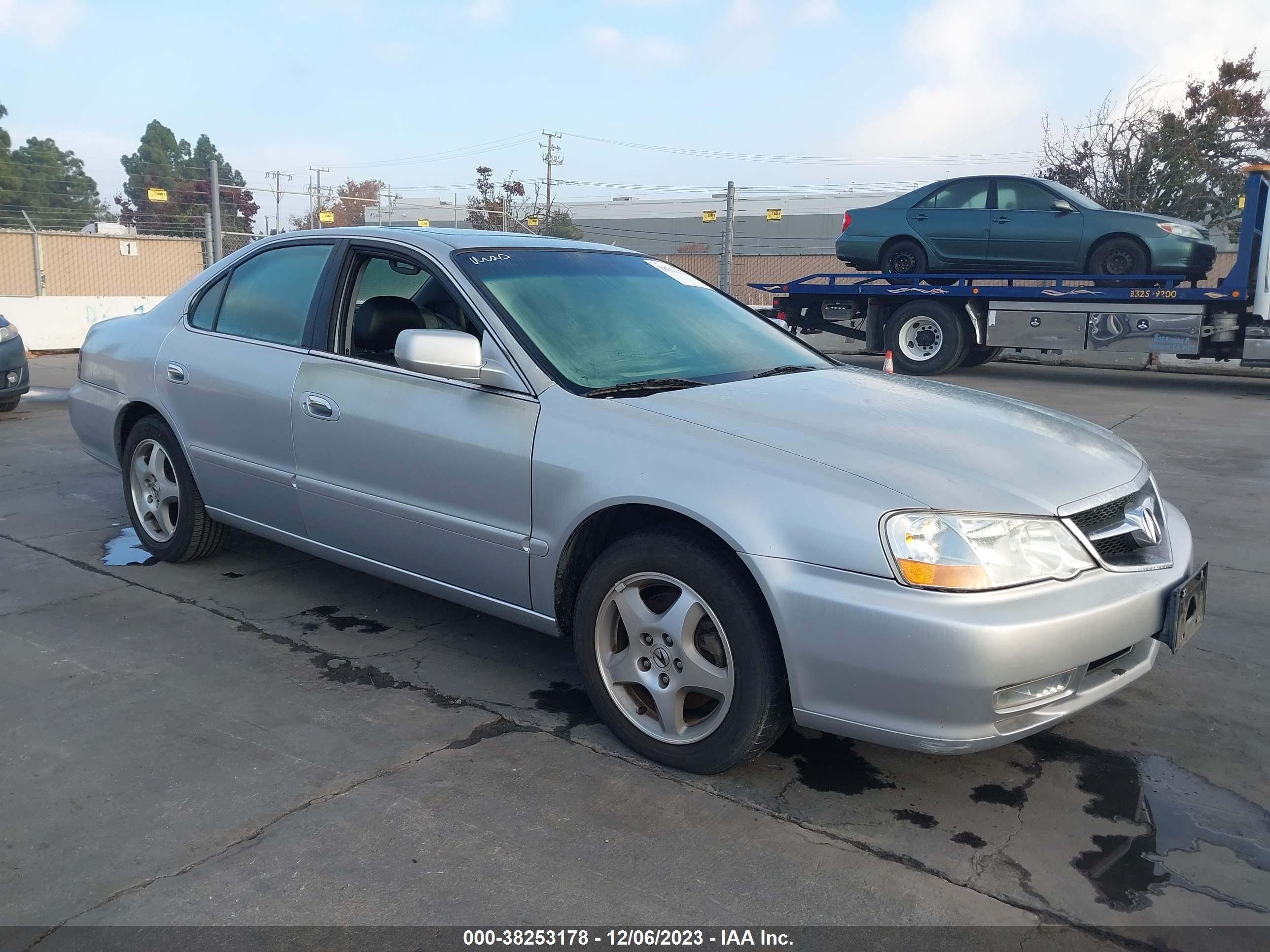 ACURA TL 2003 19uua56683a018740