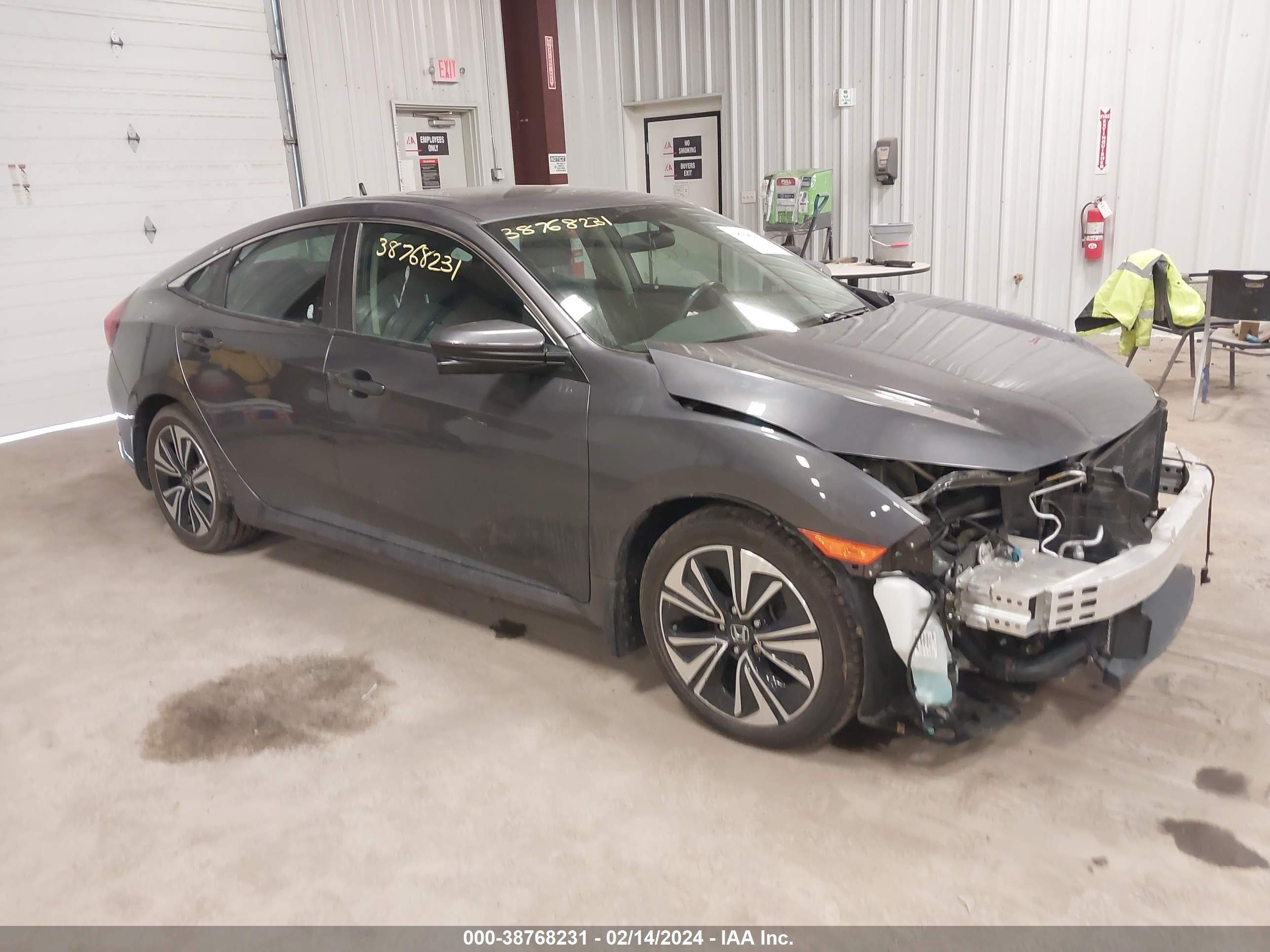 HONDA CIVIC 2018 19xfc1e32je001475