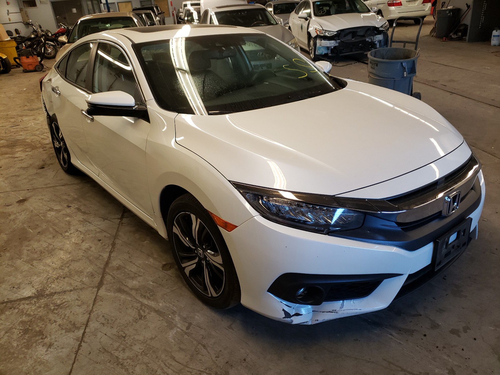 HONDA CIVIC TOUR 2017 19xfc1f94he004407