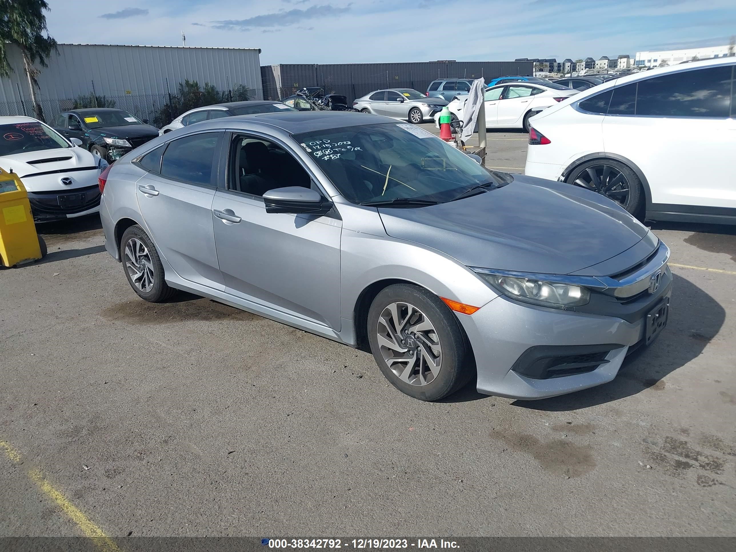 HONDA CIVIC 2016 19xfc2f72ge019829