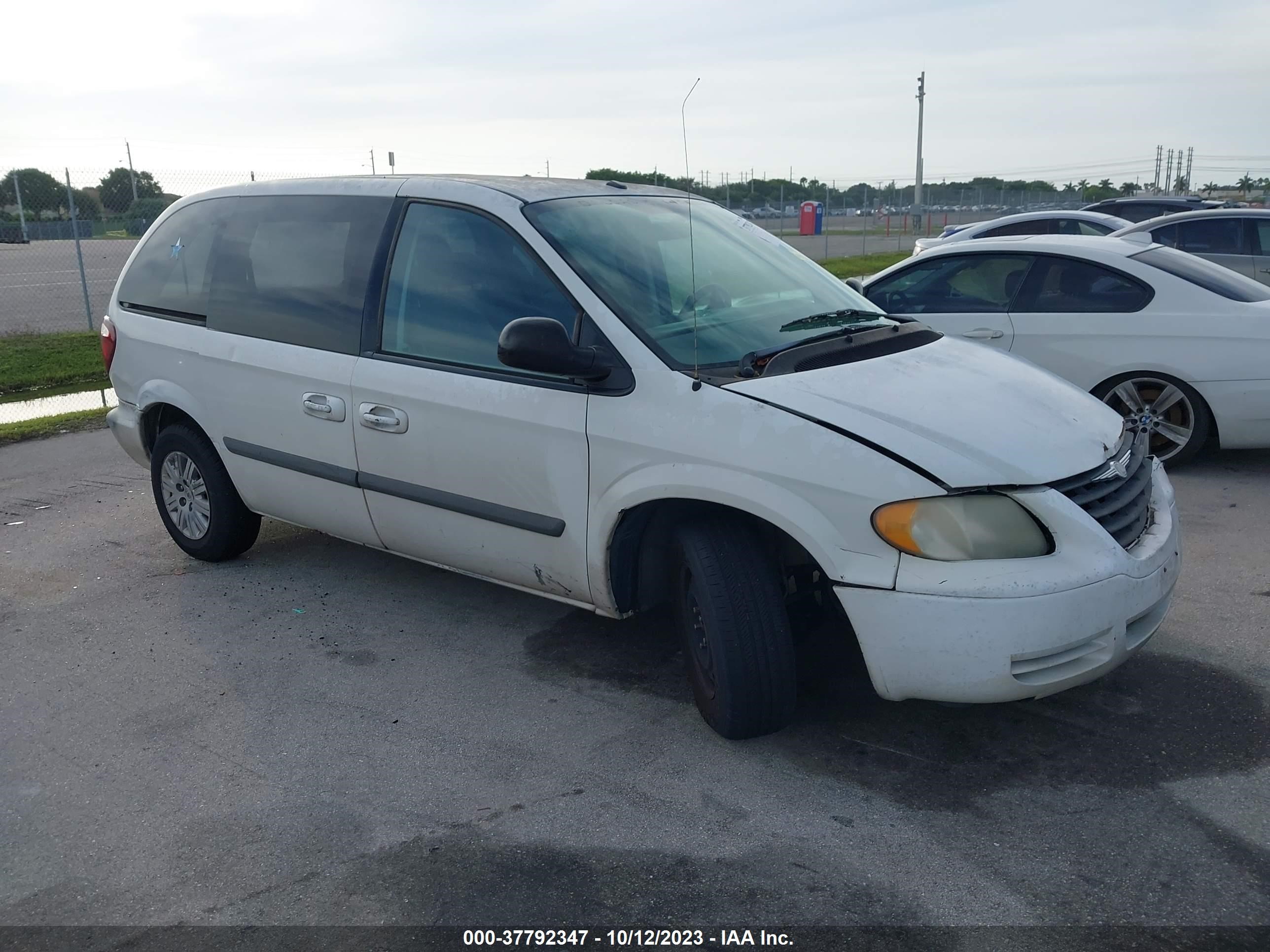 CHRYSLER TOWN & COUNTRY 2007 1a4gj45r67b163464