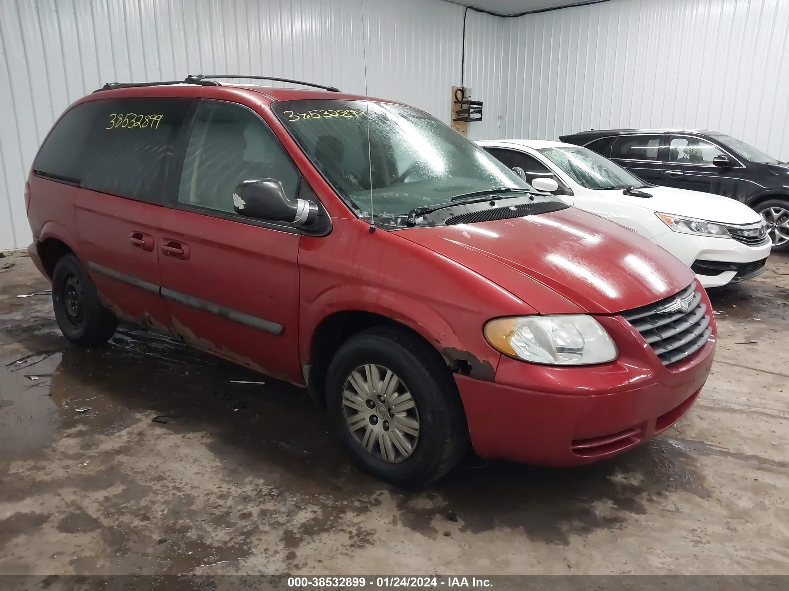 CHRYSLER TOWN & COUNTRY 2006 1a4gp45r06b745752