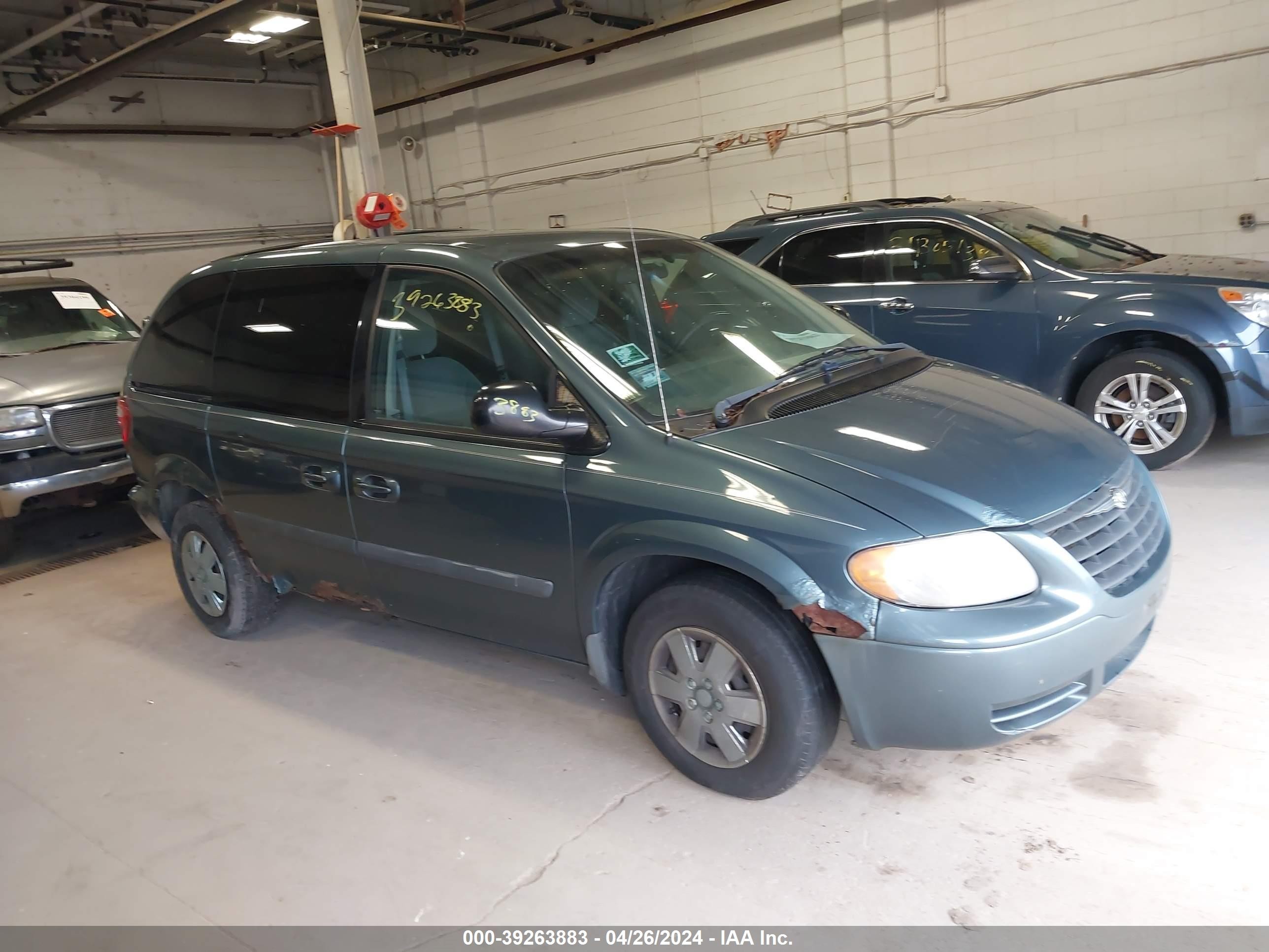 CHRYSLER TOWN & COUNTRY 2006 1a4gp45r16b674819