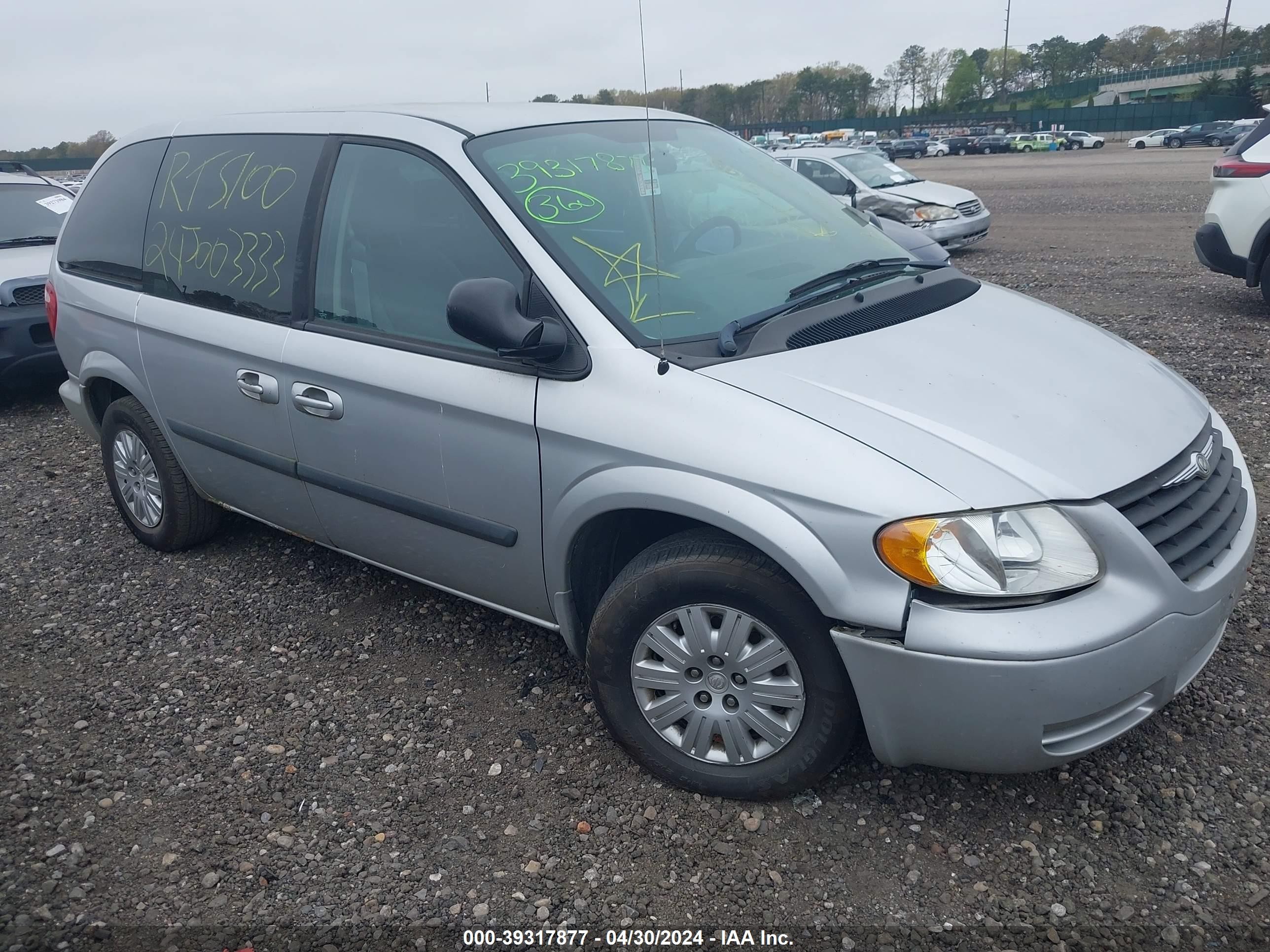 CHRYSLER TOWN & COUNTRY 2006 1a4gp45r46b519388