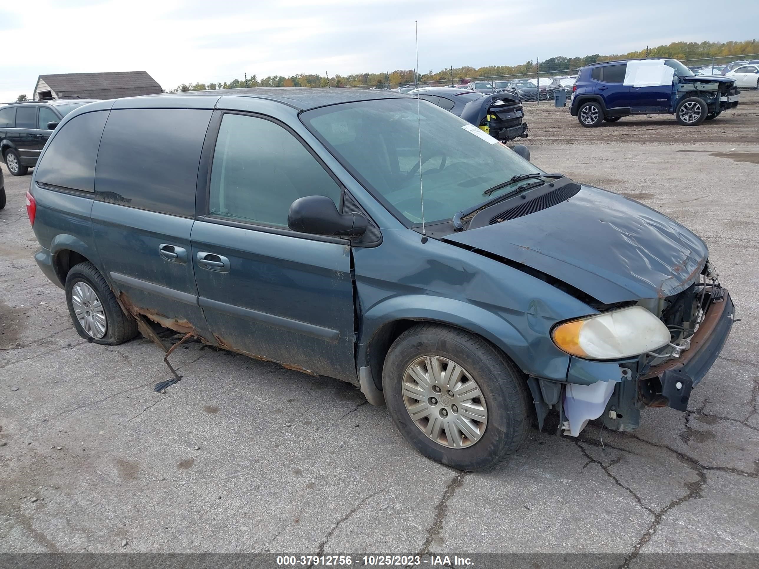 CHRYSLER TOWN & COUNTRY 2006 1a4gp45r66b740040