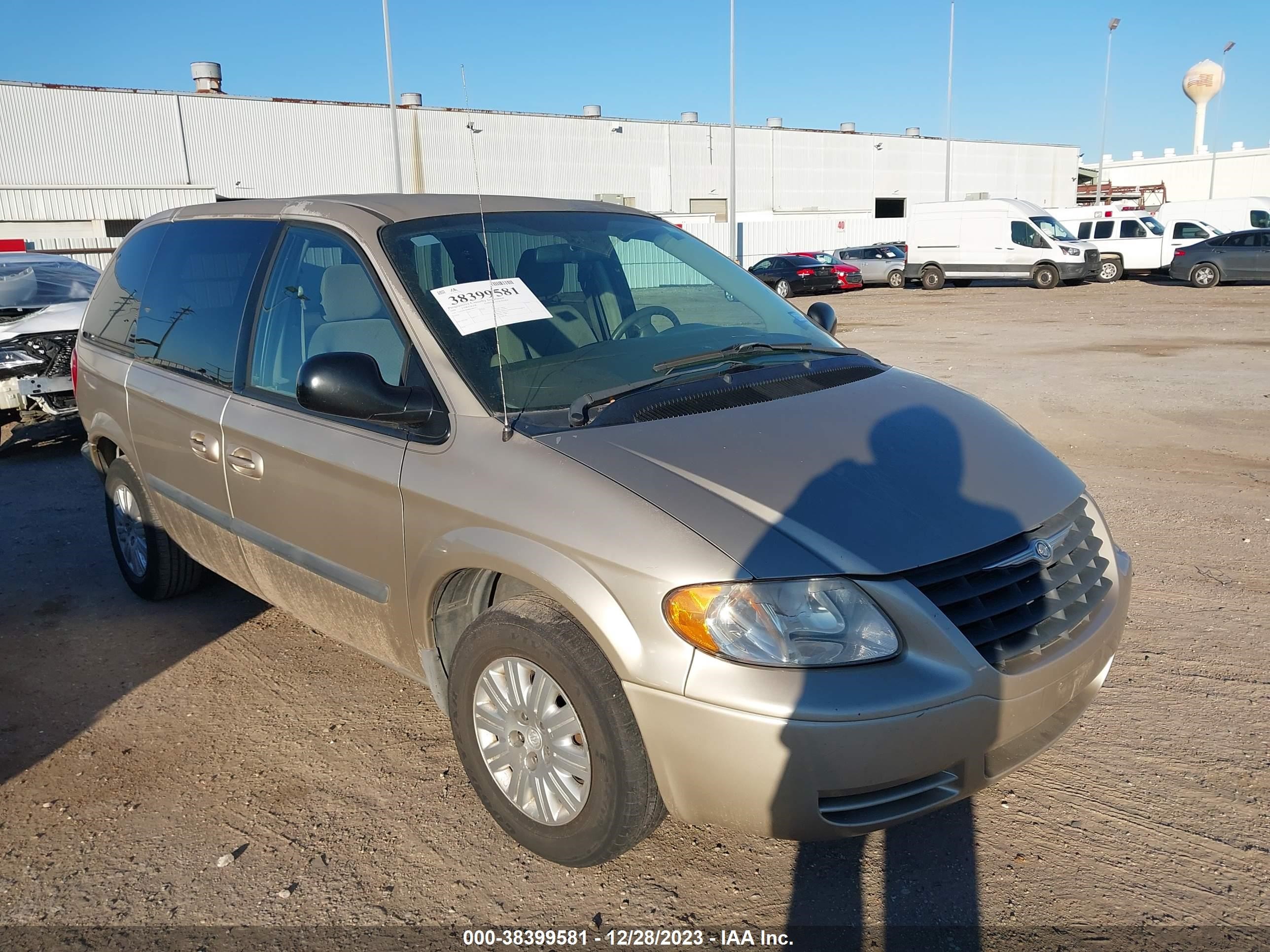 CHRYSLER TOWN & COUNTRY 2006 1a4gp45r86b658195