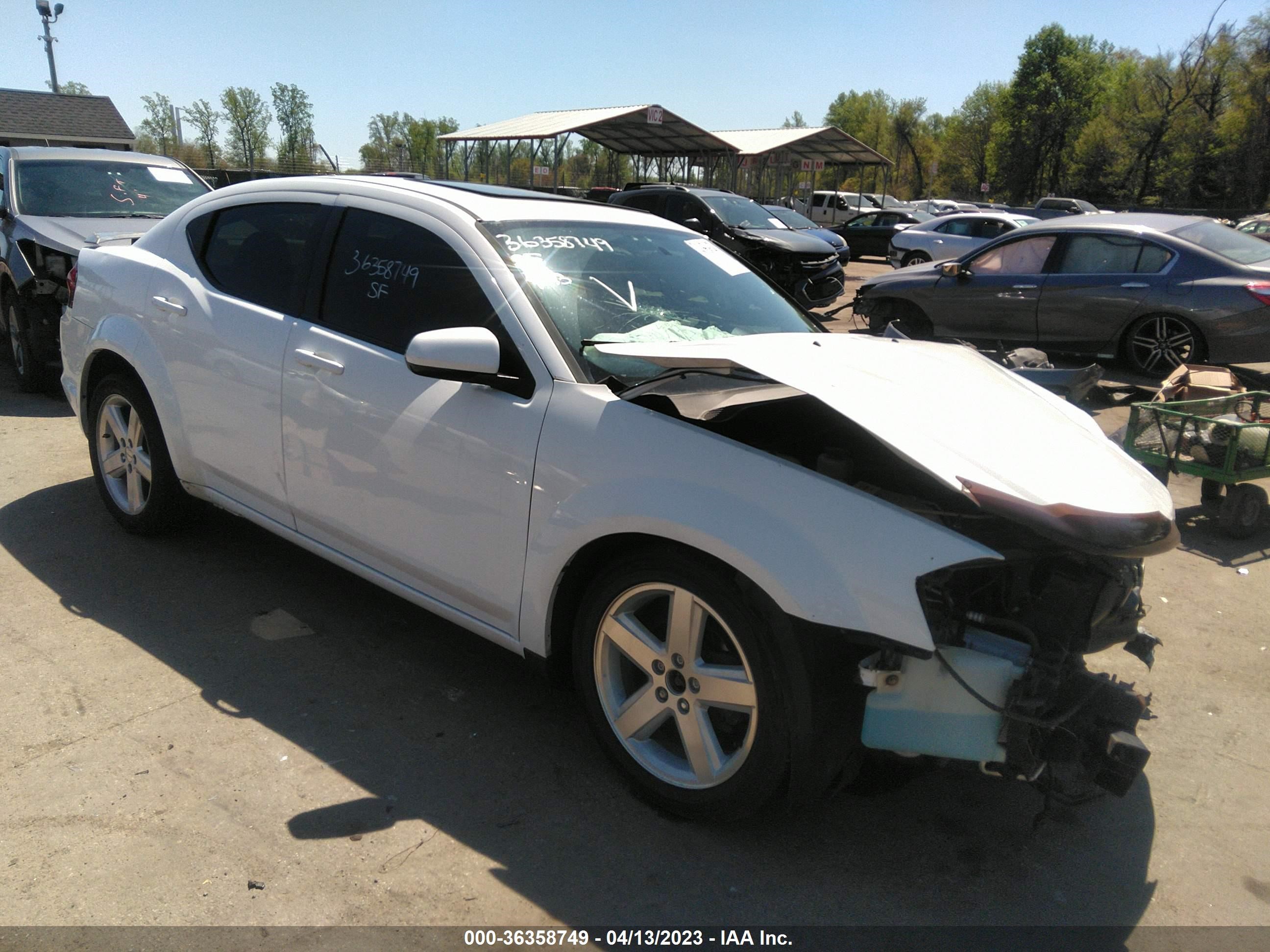 DODGE AVENGER 2011 1b3bd1fb4bn573292