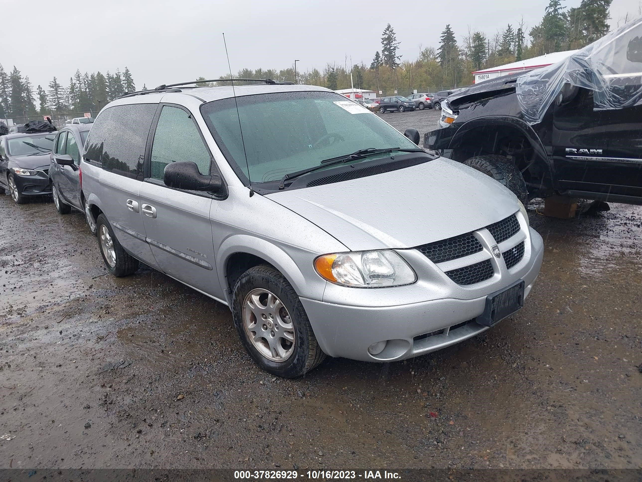 DODGE CARAVAN 2001 1b4gp45311b146530