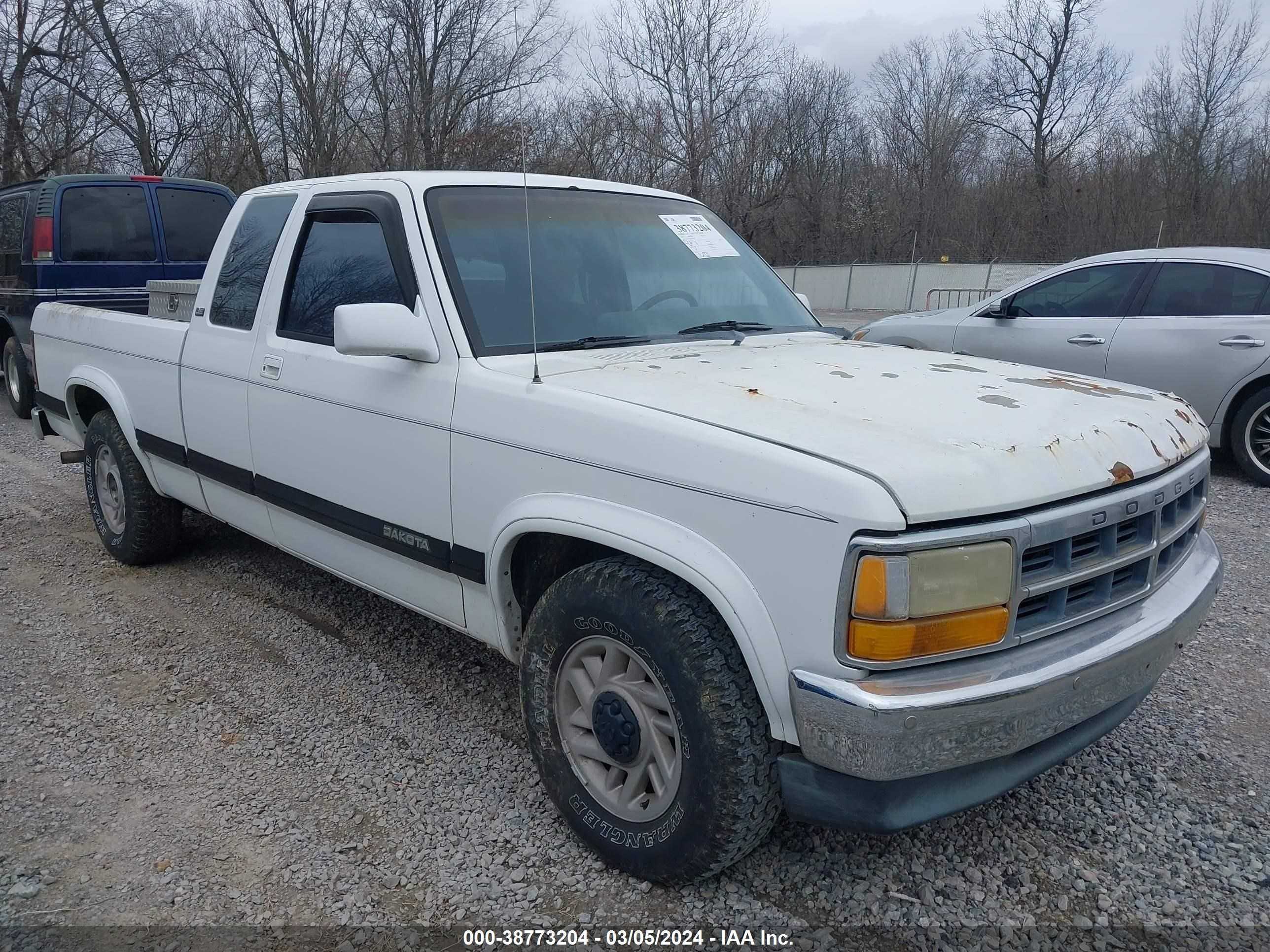 DODGE DAKOTA 1992 1b7fl23x7ns633595