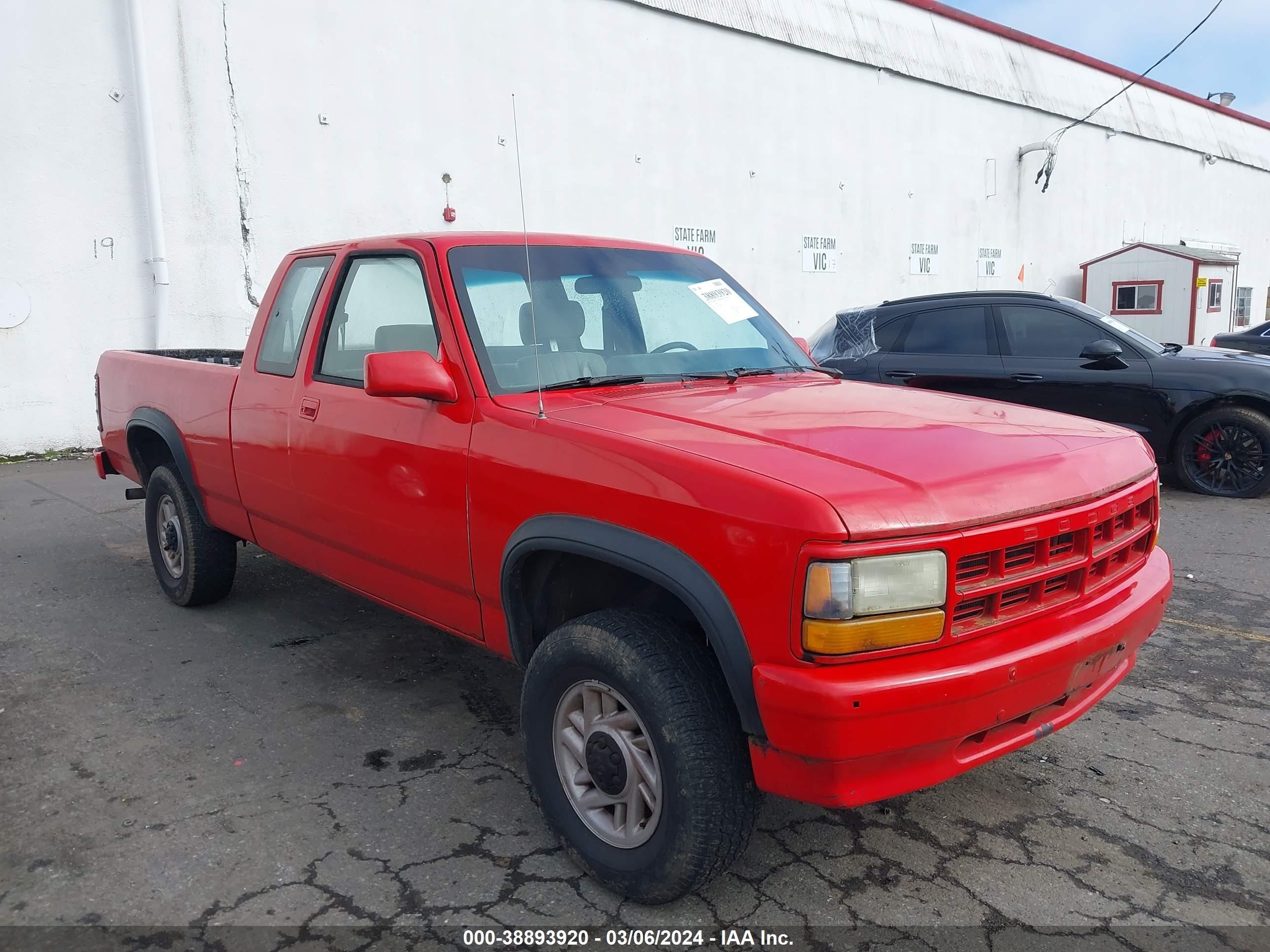 DODGE DAKOTA 1993 1b7gg23x4ps139366