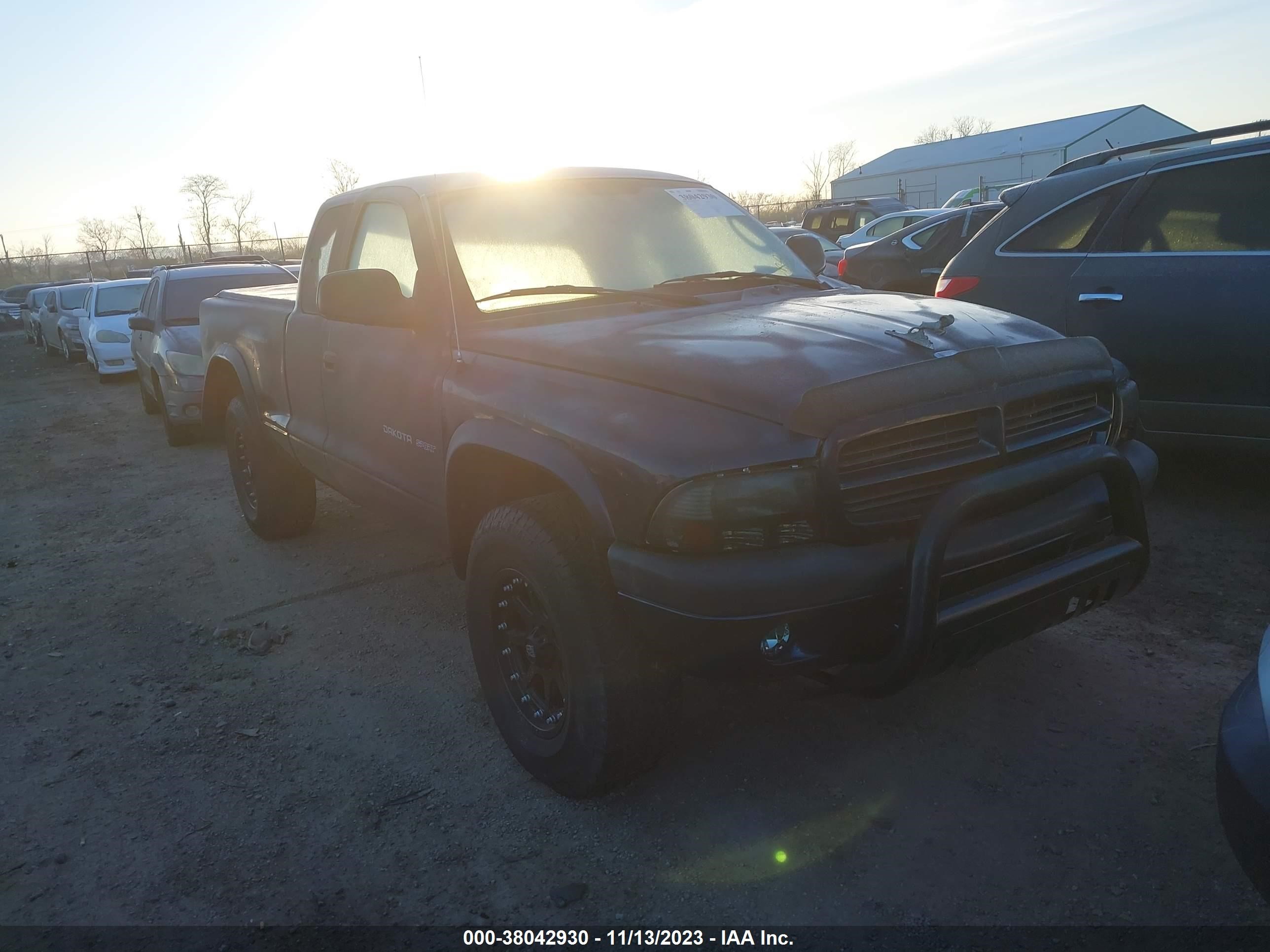 DODGE DAKOTA 2002 1b7gg32n02s681708