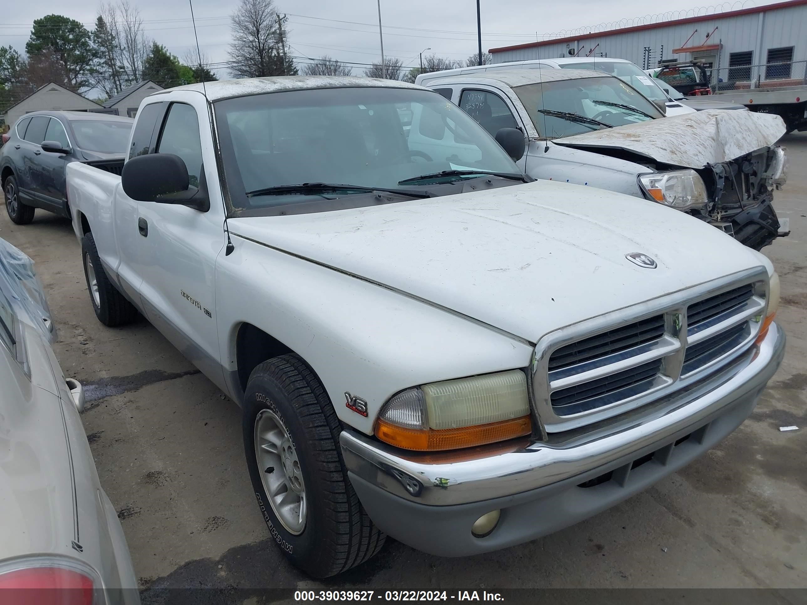 DODGE DAKOTA 2000 1b7gl22x0ys693650