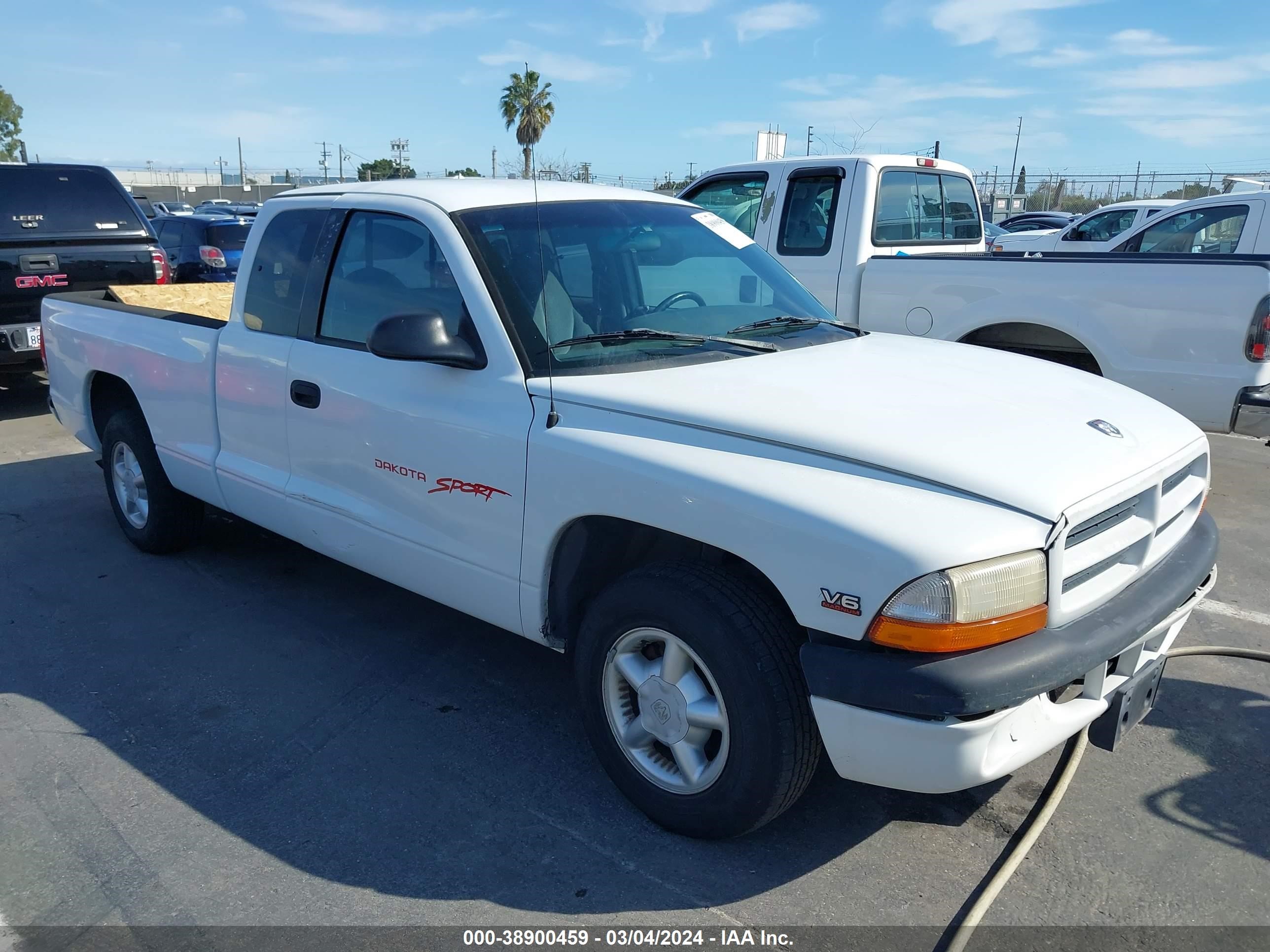 DODGE DAKOTA 1999 1b7gl22x3xs181623