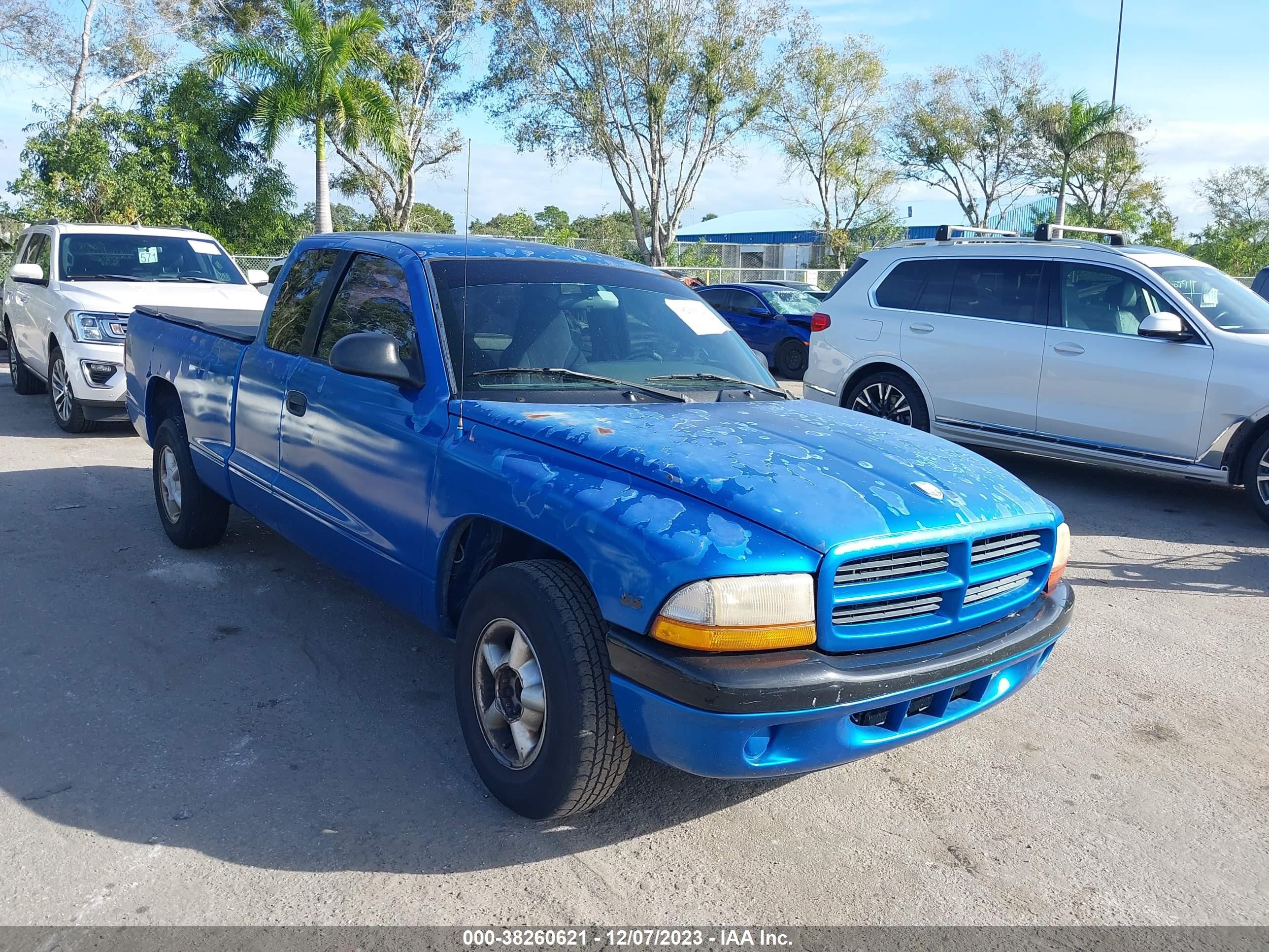 DODGE DAKOTA 2000 1b7gl22x5ys673085