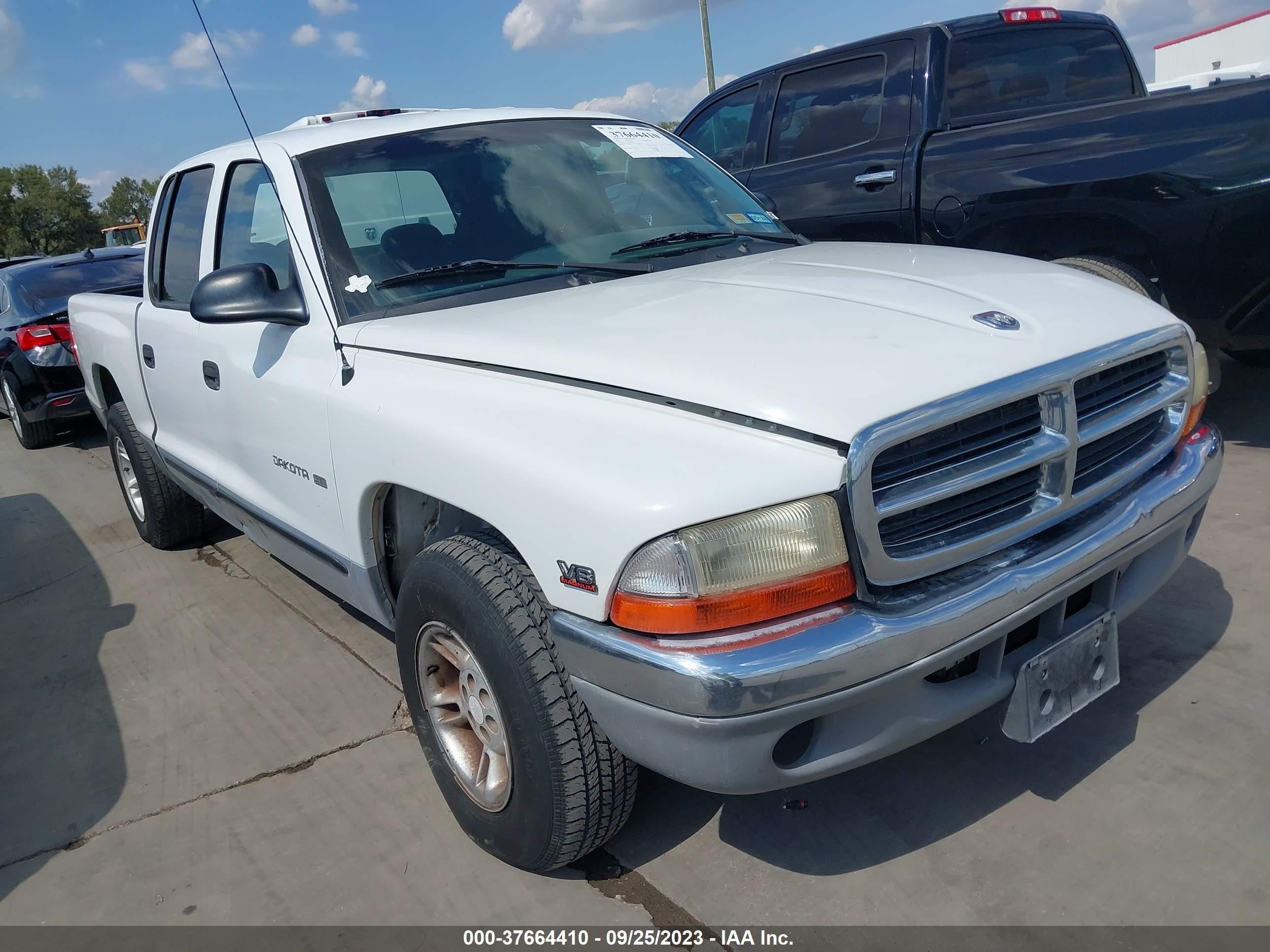 DODGE DAKOTA 2000 1b7gl2an4ys683011