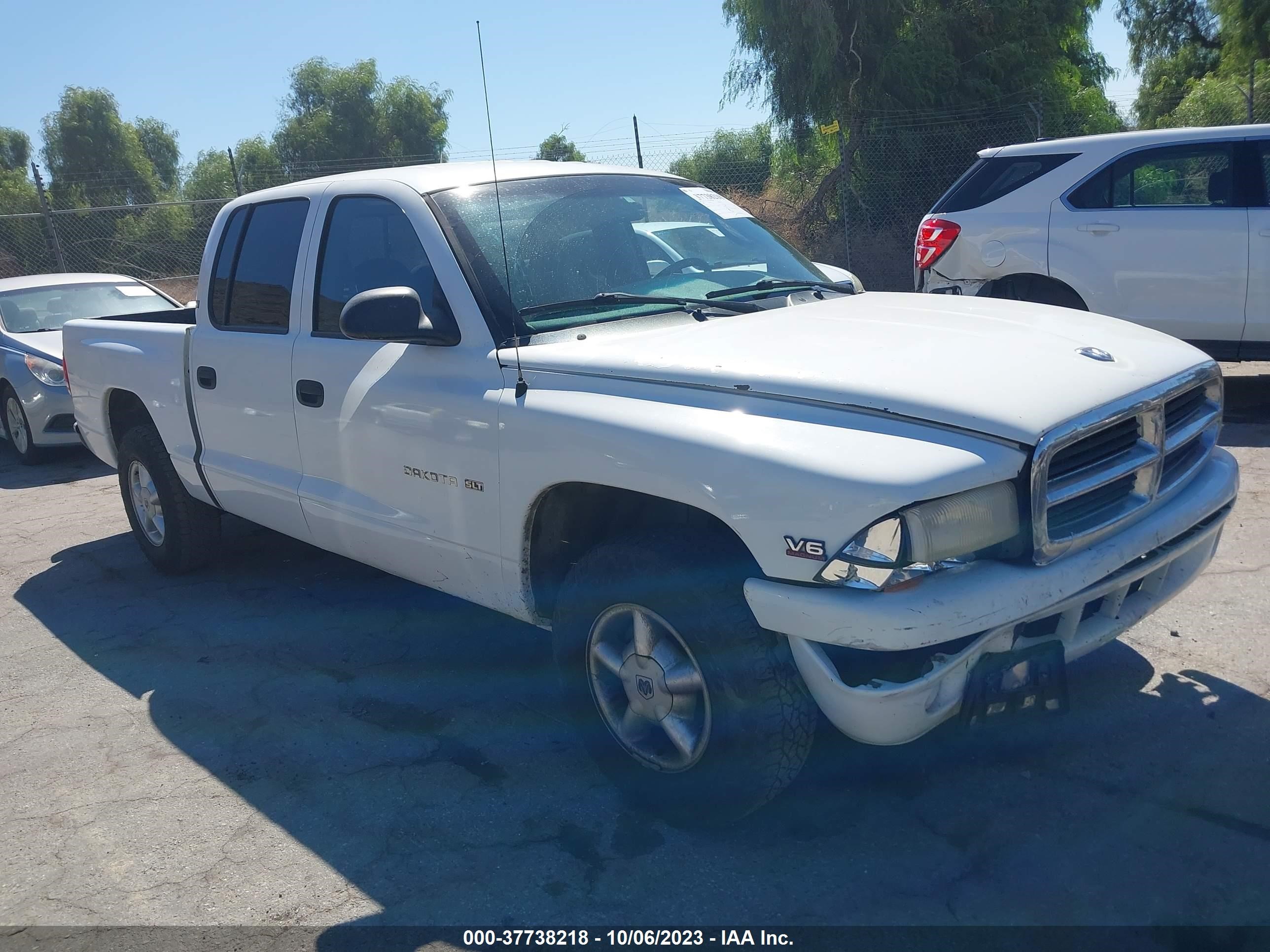 DODGE DAKOTA 2000 1b7gl2ax4ys742687