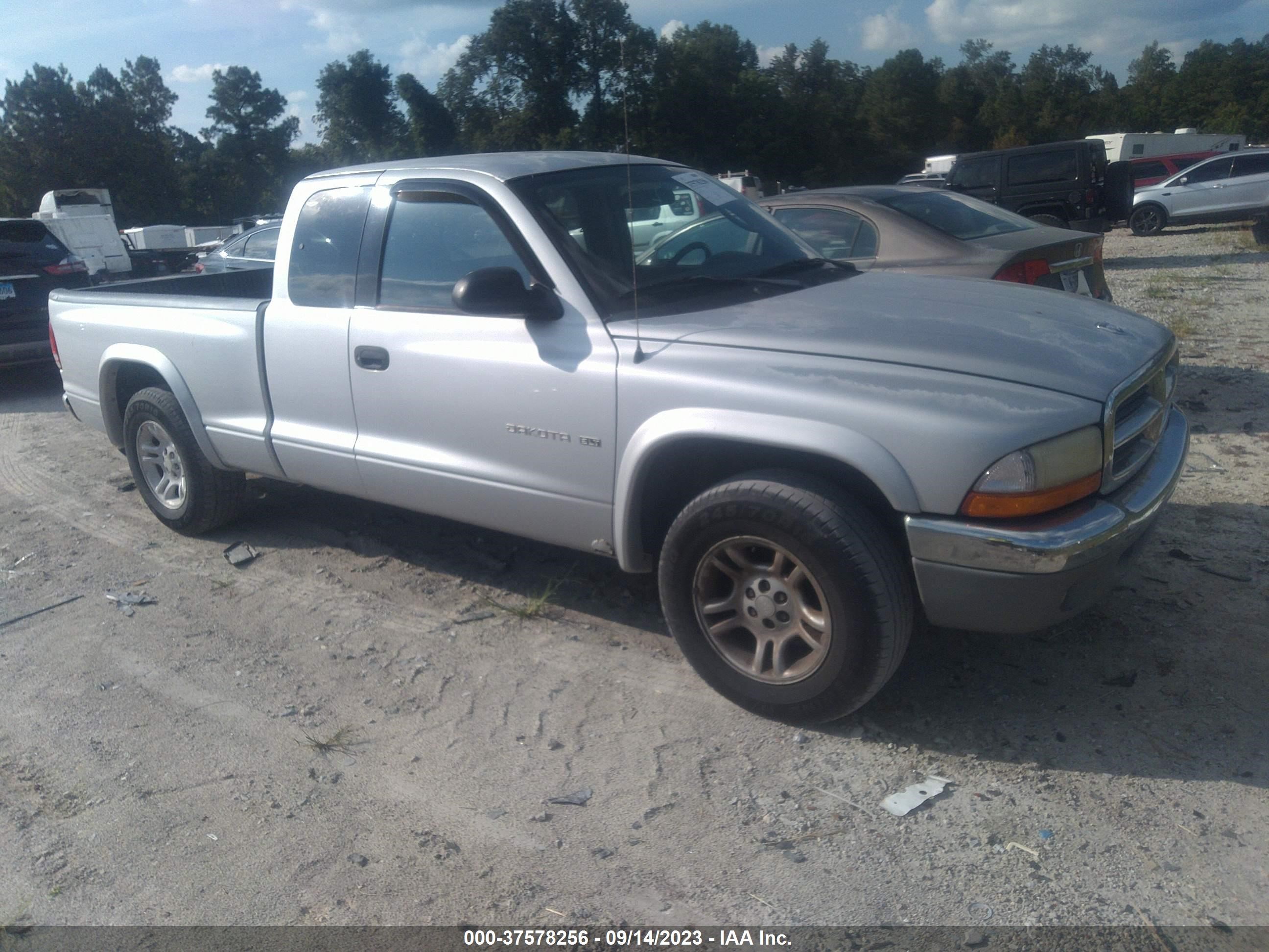 DODGE DAKOTA 2002 1b7gl42n02s637855