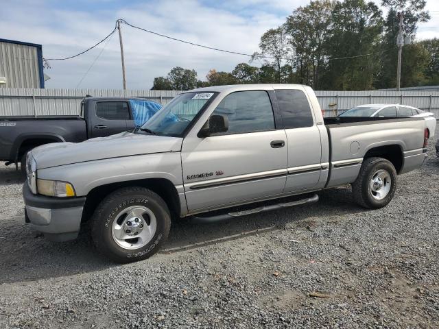 DODGE RAM 1500 1999 1b7hc13y0xj635760