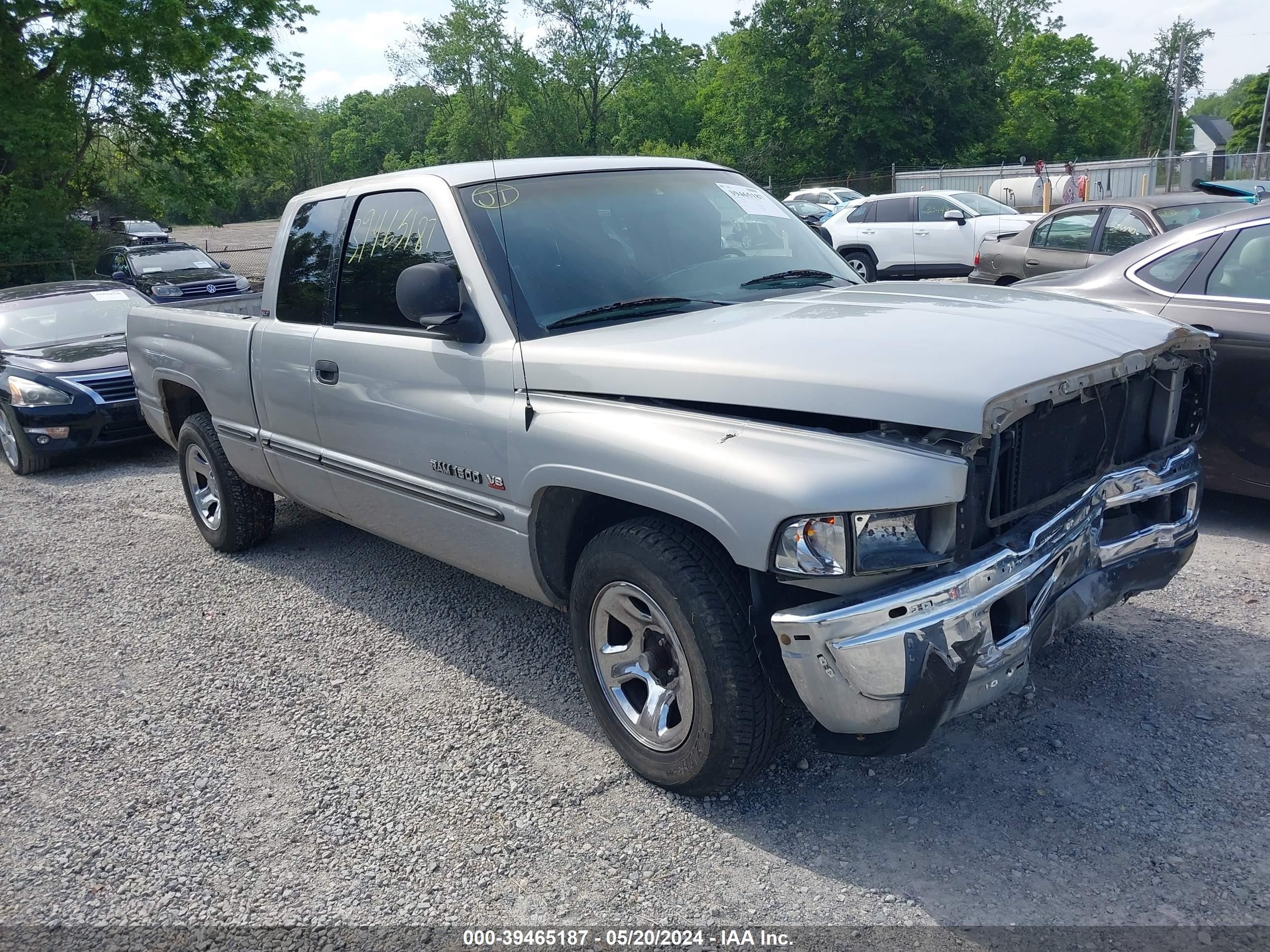 DODGE RAM 1999 1b7hc13y8xj647557