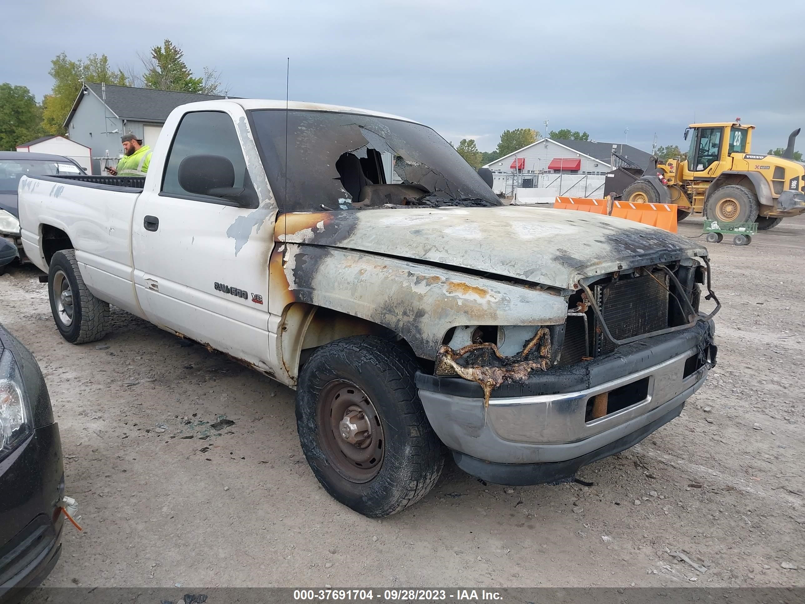 DODGE RAM 1996 1b7hc16yxtj200248