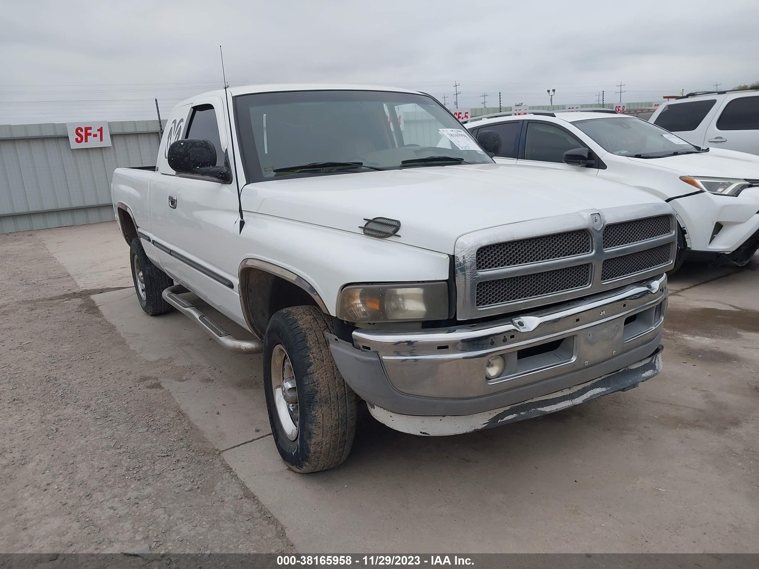 DODGE RAM 1998 1b7hf13z8wj257556