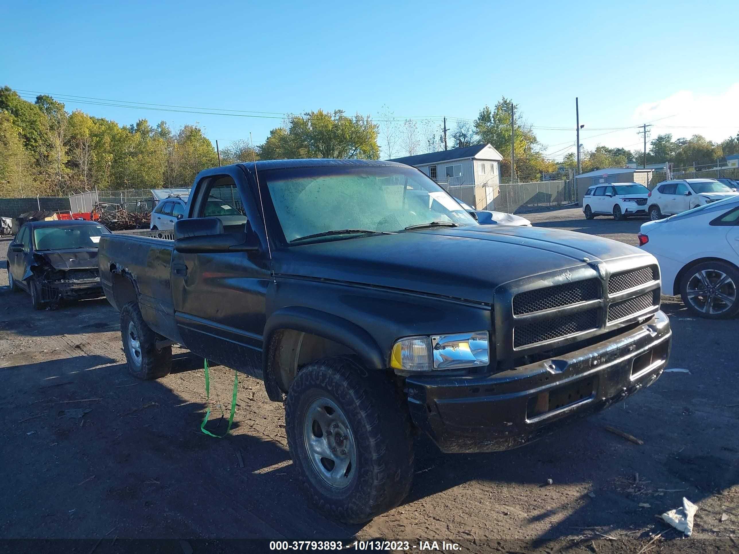 DODGE RAM 2000 1b7hf16y6ys535709