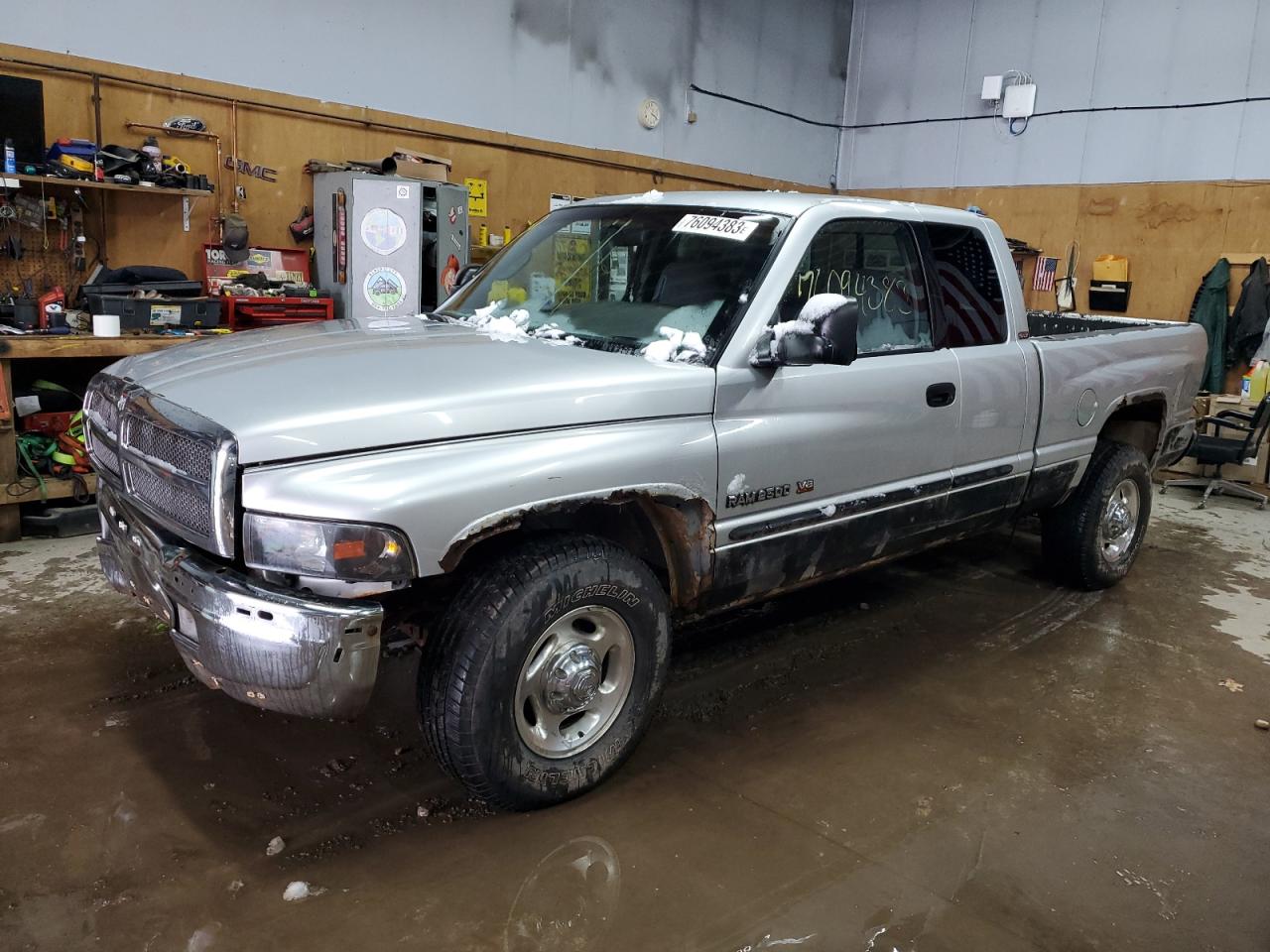 DODGE RAM 2001 1b7kc23z71j598007