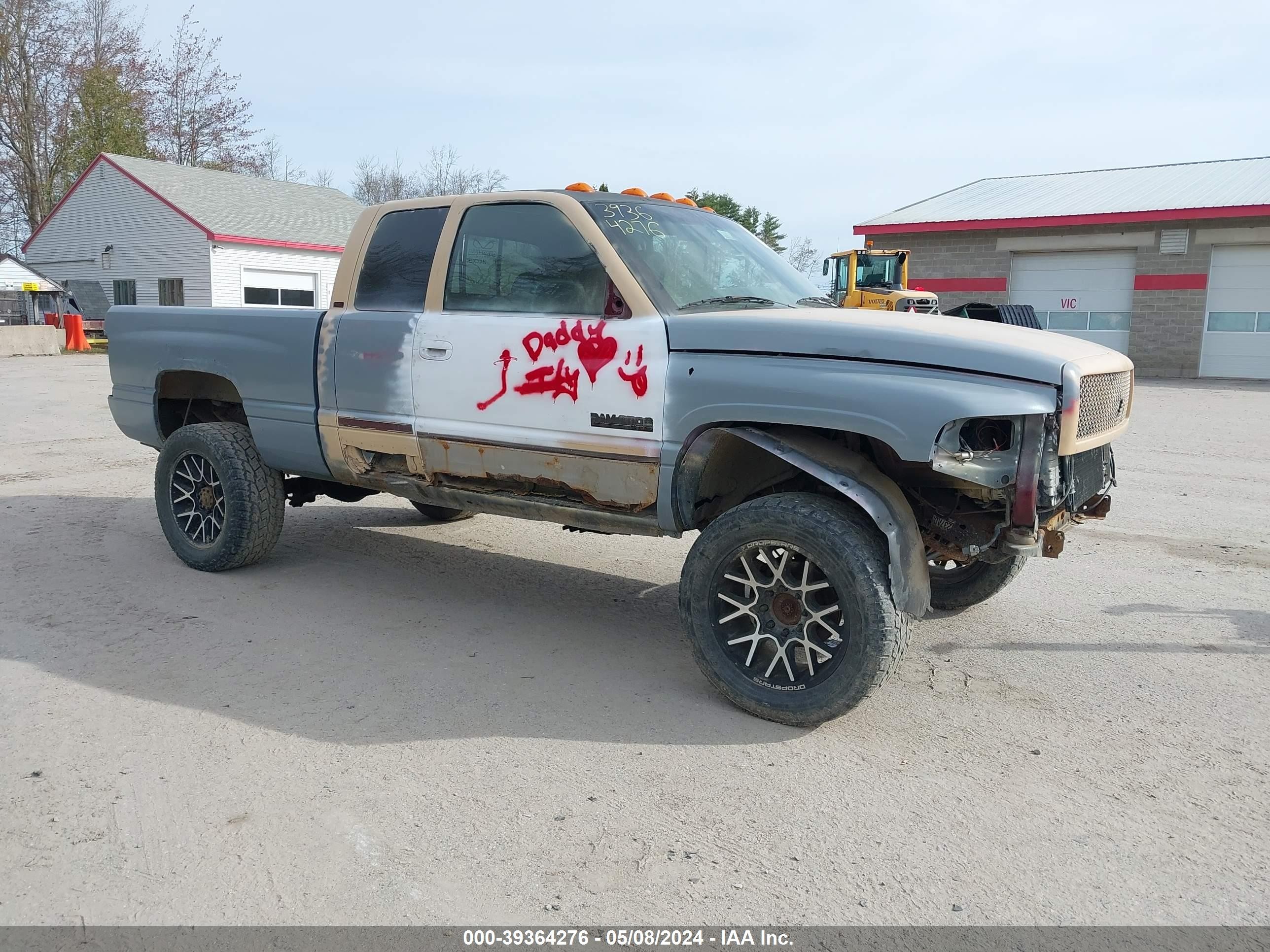 DODGE RAM 2001 1b7kf23681j209243