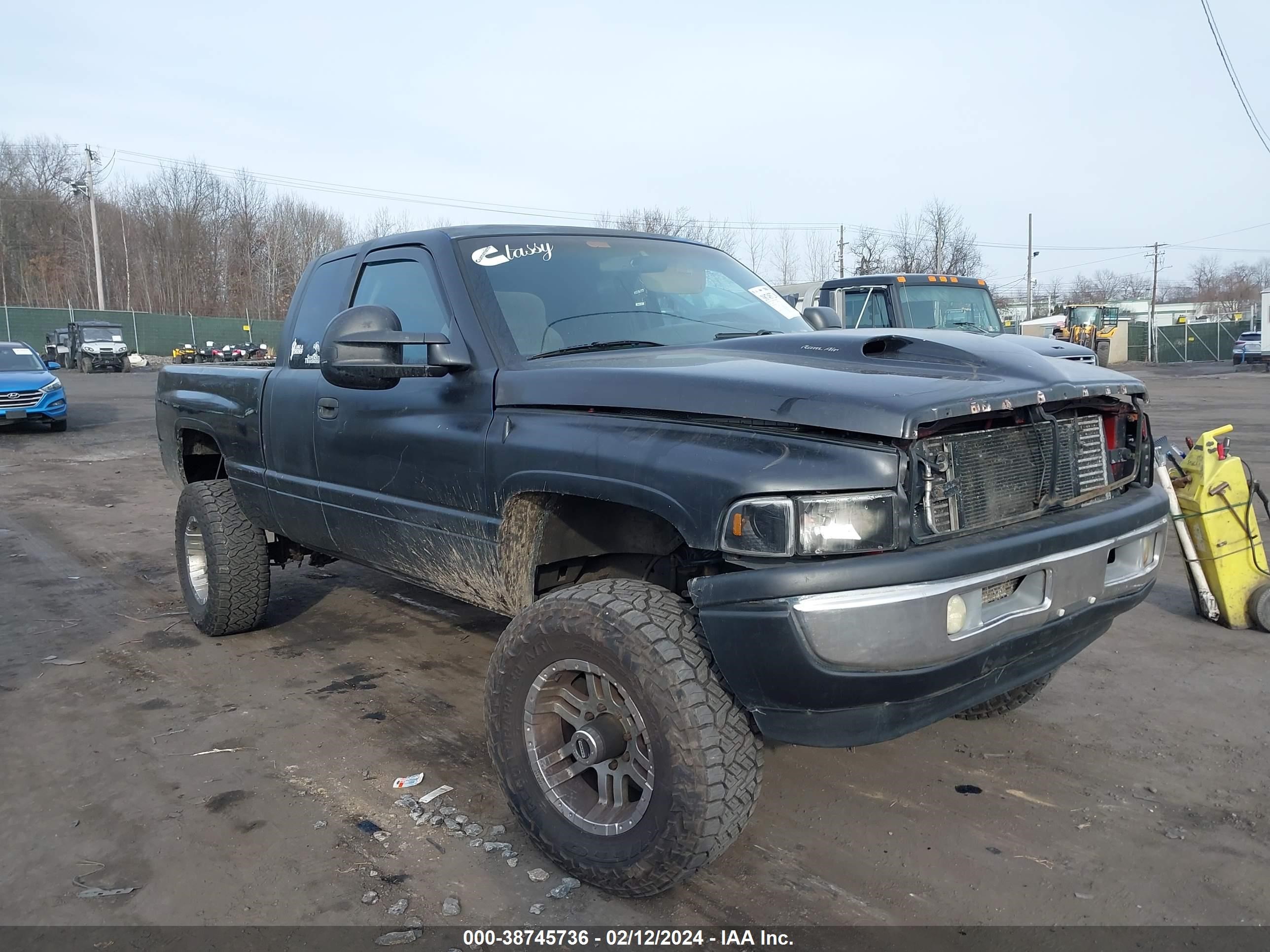 DODGE RAM 2000 1b7kf2369yj106407