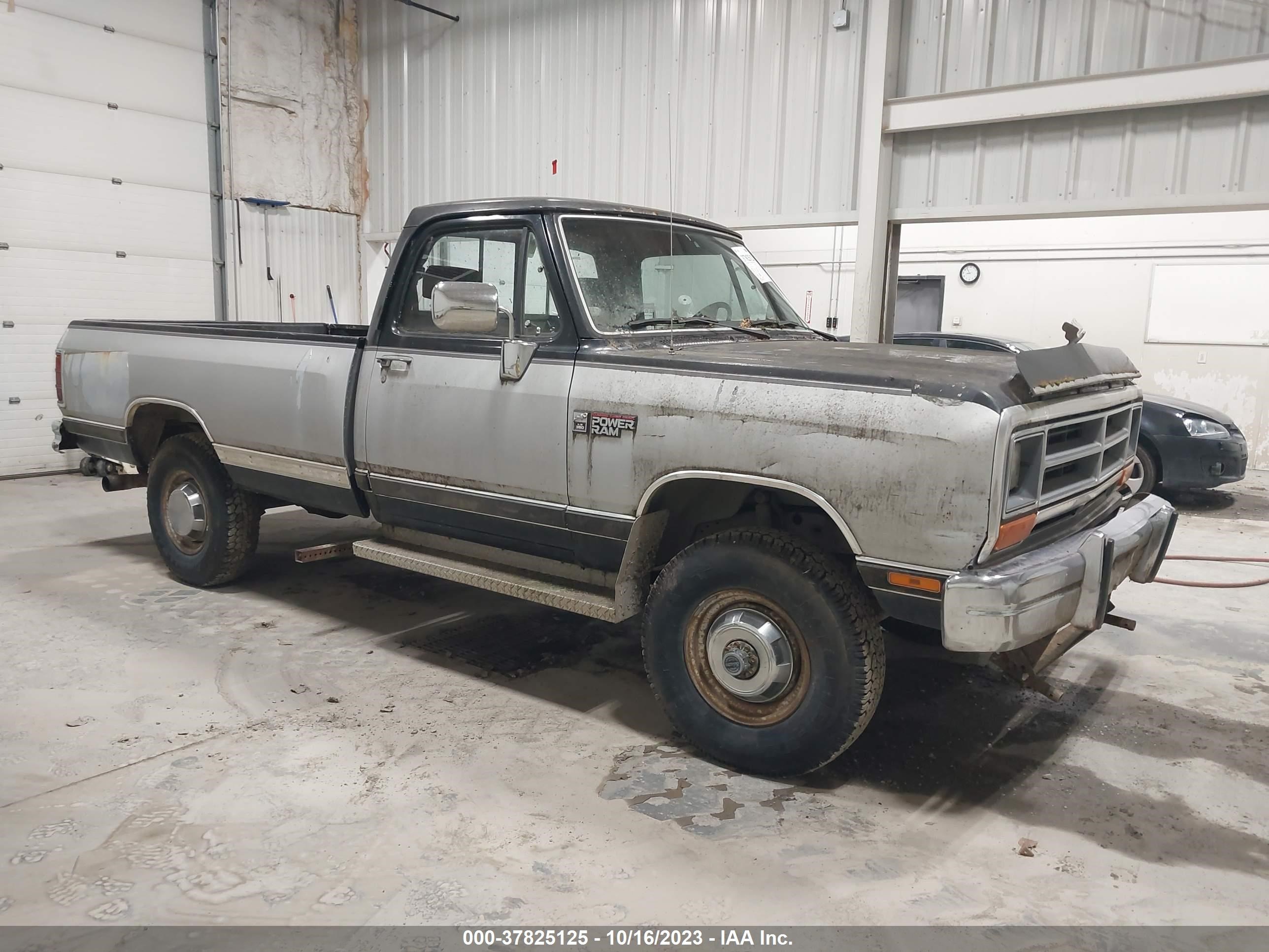 DODGE NULL 1990 1b7km368xls617880