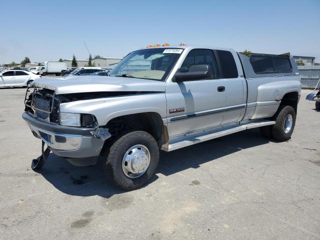 DODGE RAM 3500 2000 1b7mf3362yj135732