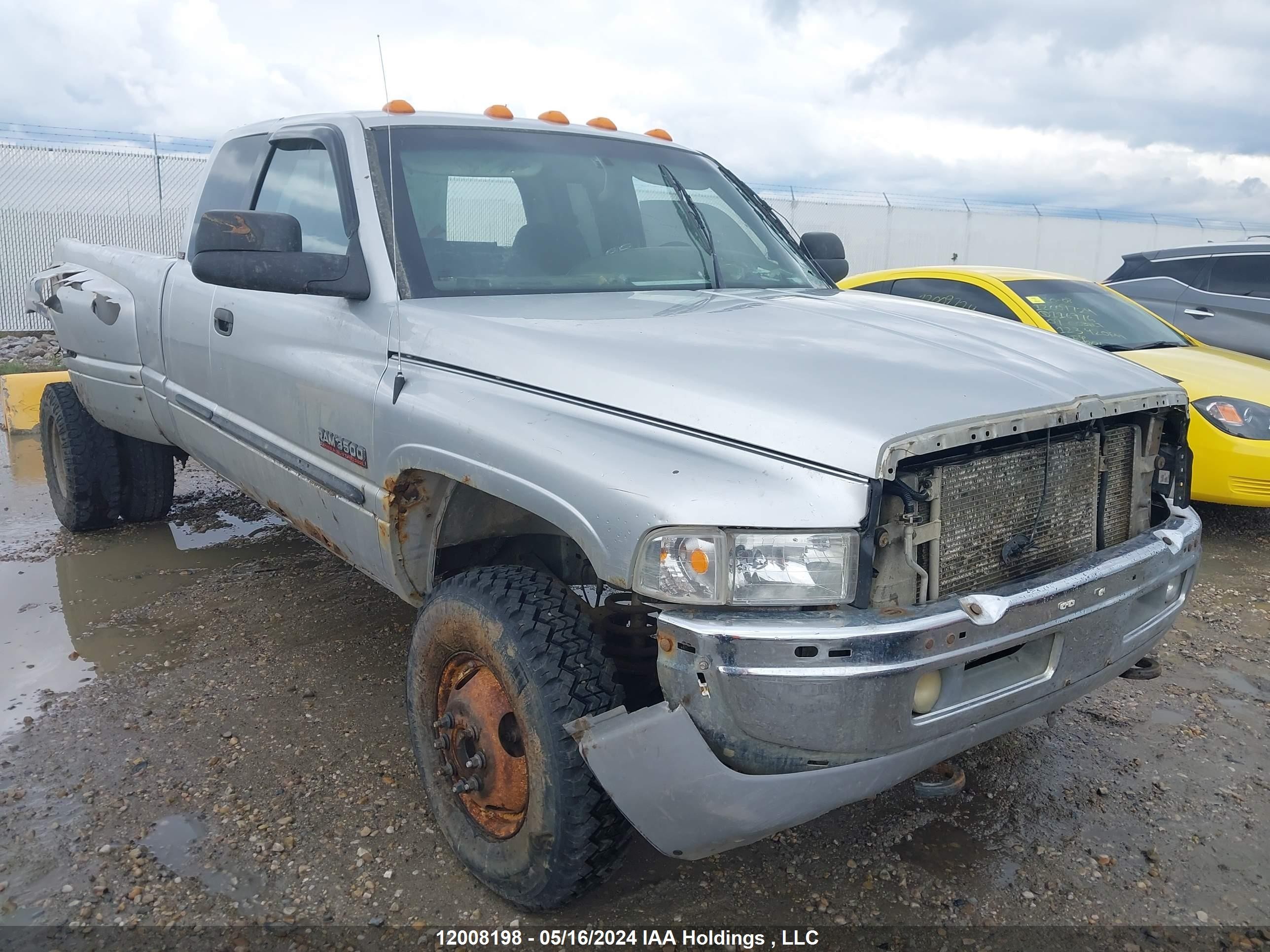 DODGE RAM 2001 1b7mf337x1j601969