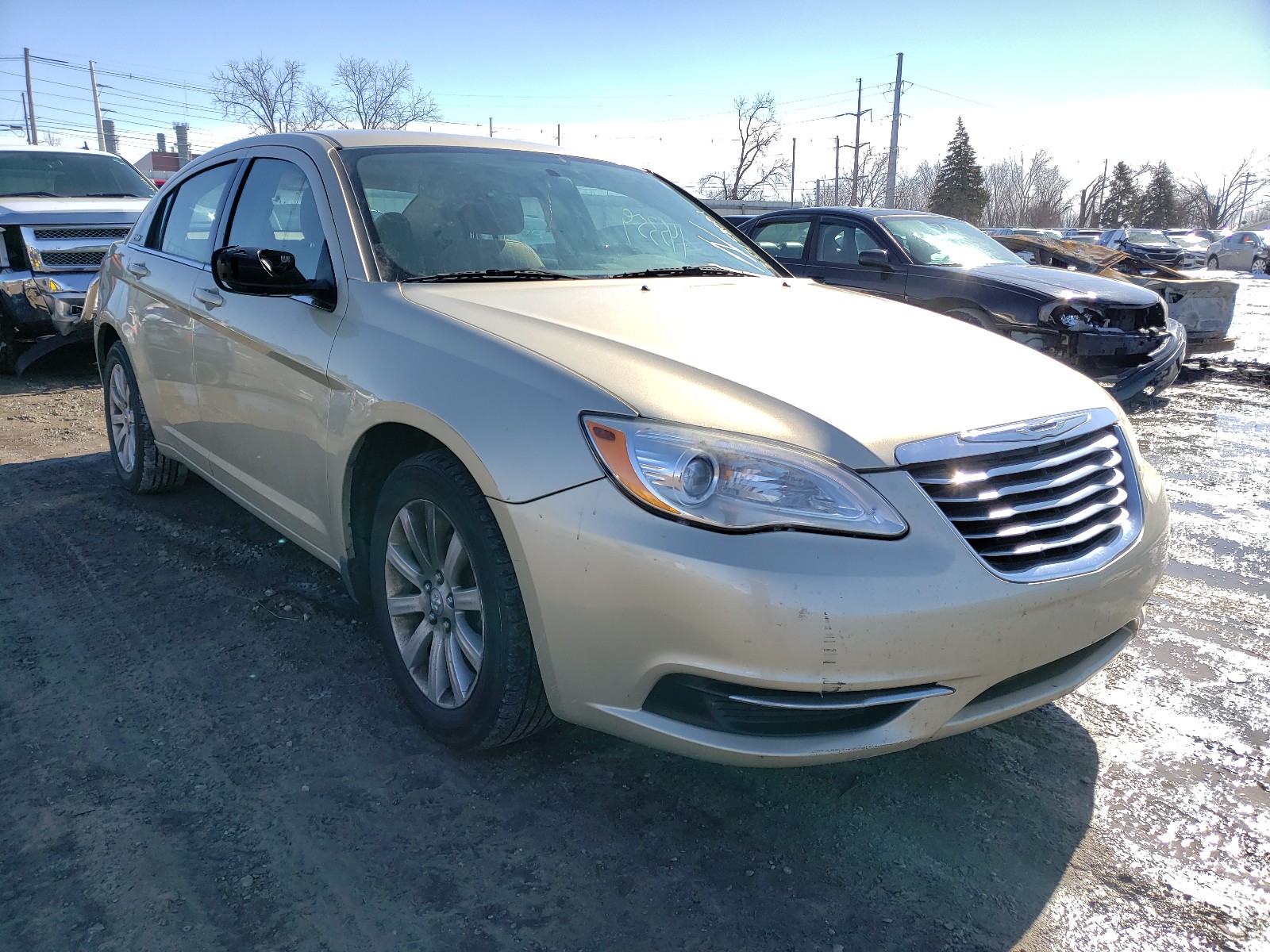 CHRYSLER 200 TOURIN 2011 1c3bc1fb5bn519960