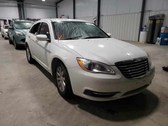 CHRYSLER 200 TOURIN 2011 1c3bc1fb5bn585991