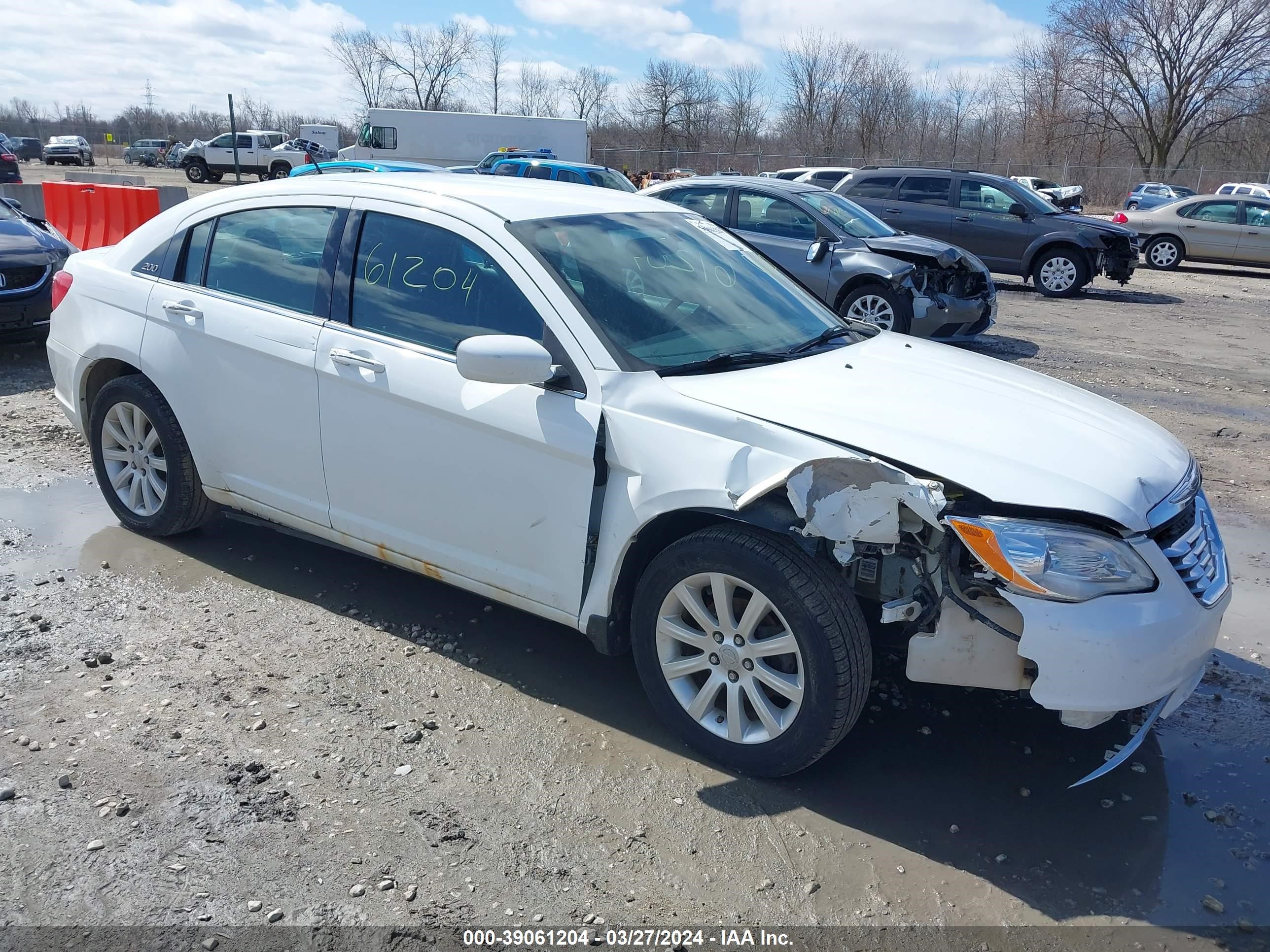 CHRYSLER 200 2011 1c3bc1fb7bn589573