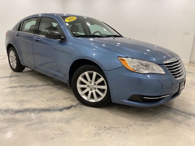 CHRYSLER 200 2011 1c3bc1fg1bn571369