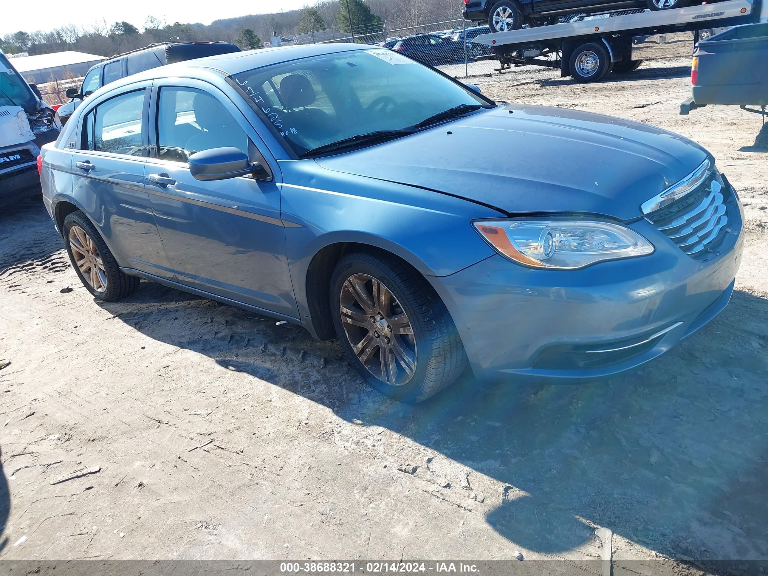 CHRYSLER 200 2011 1c3bc1fg1bn614625