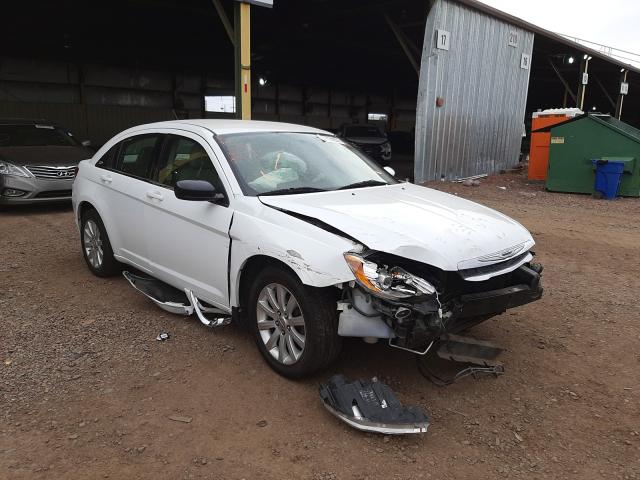 CHRYSLER 200 TOURIN 2011 1c3bc1fg8bn555122