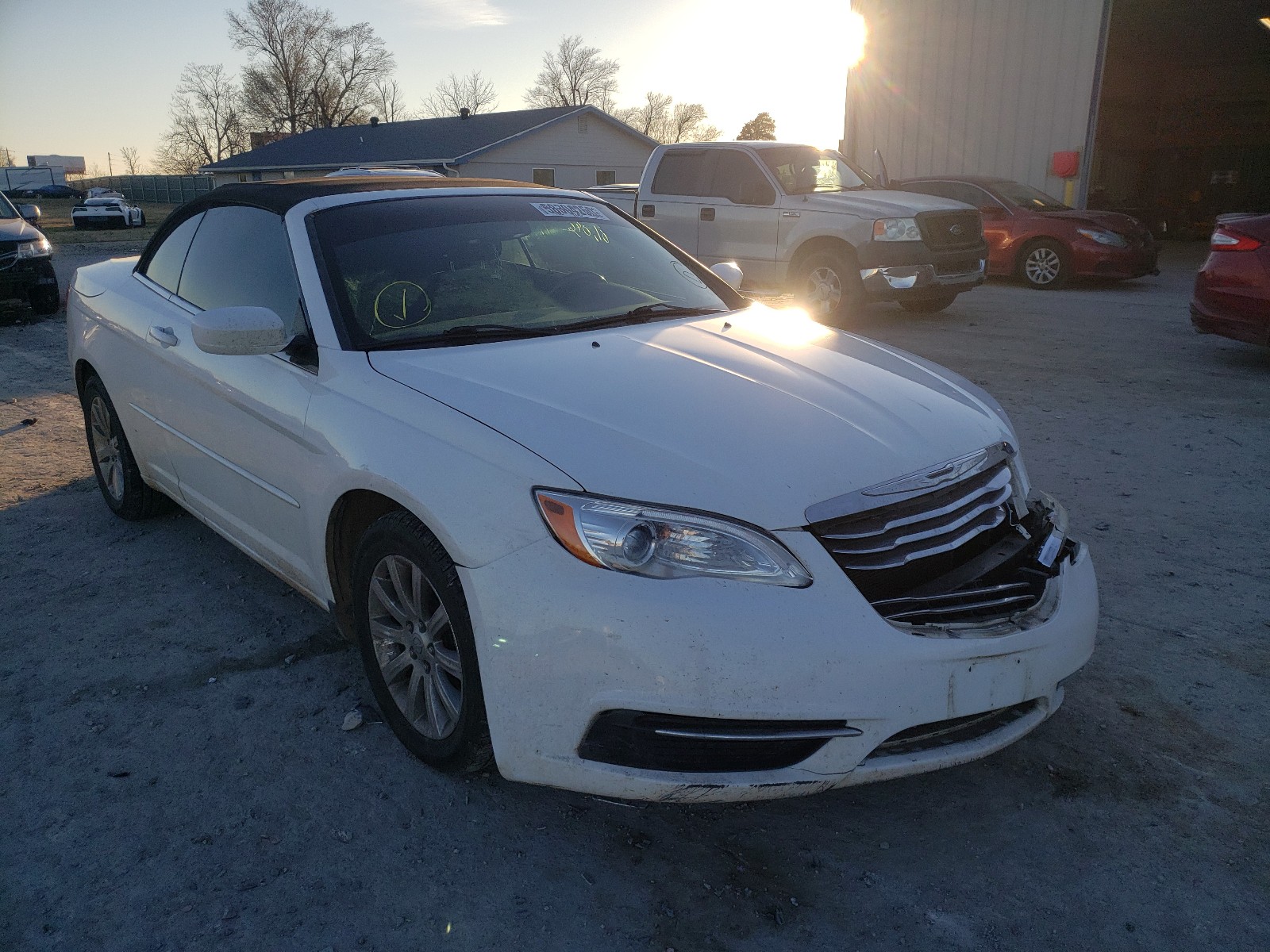 CHRYSLER 200 TOURIN 2011 1c3bc2eb8bn592263