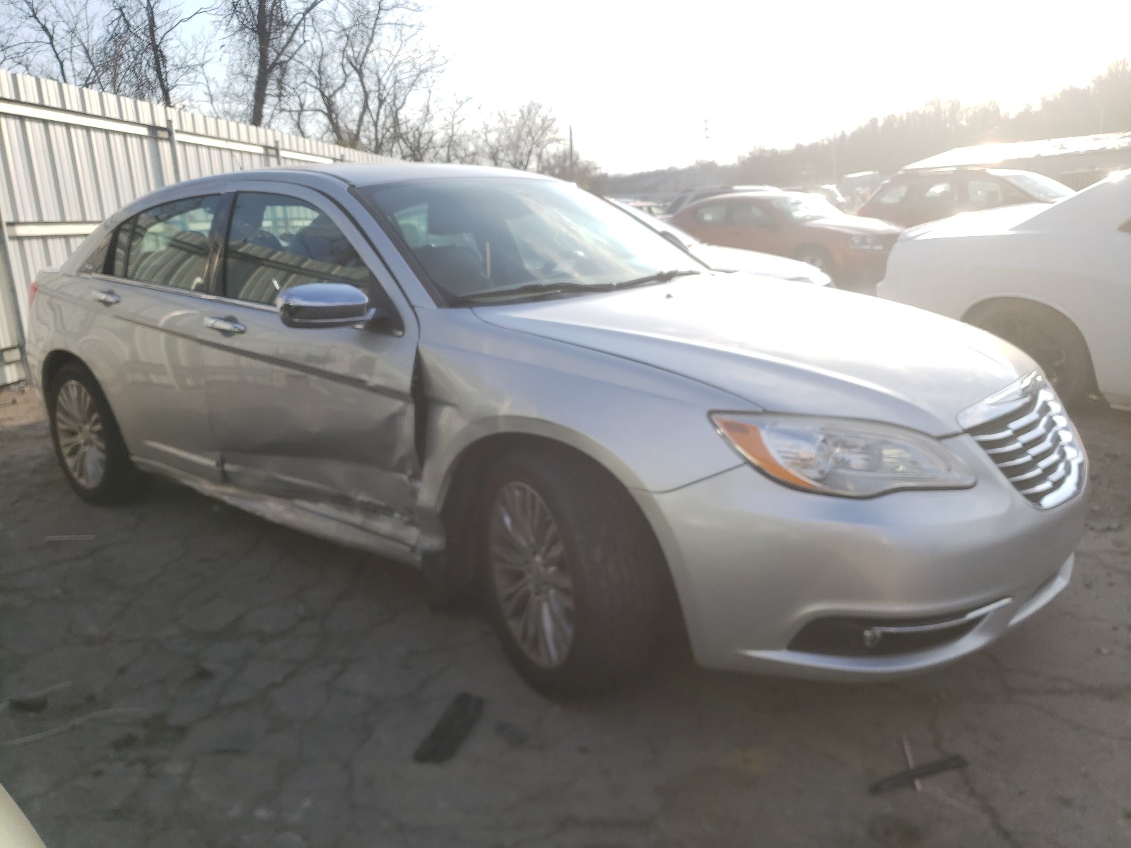 CHRYSLER 200 LIMITE 2011 1c3bc2fb7bn501188