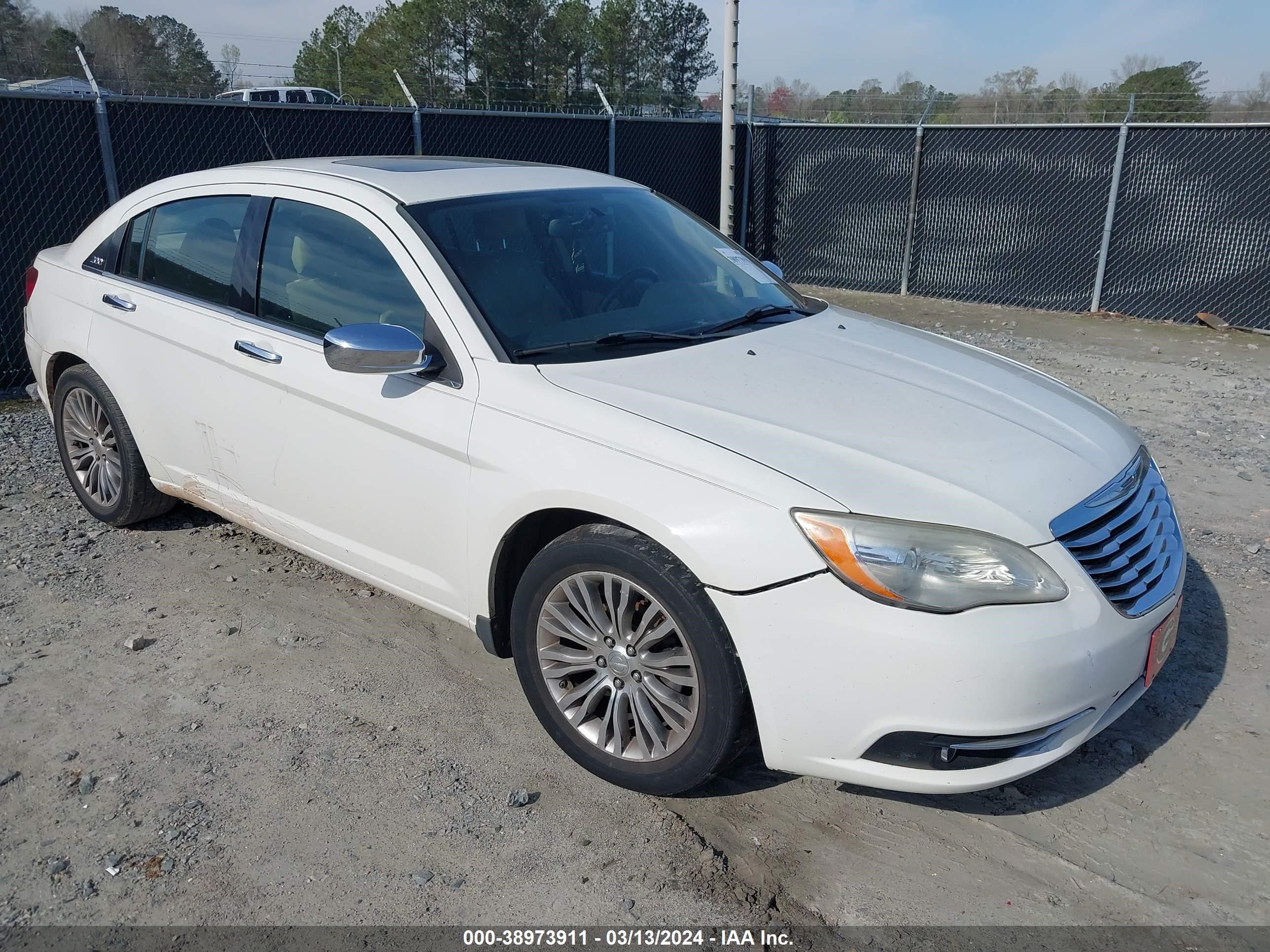 CHRYSLER 200 2011 1c3bc2fg1bn504146