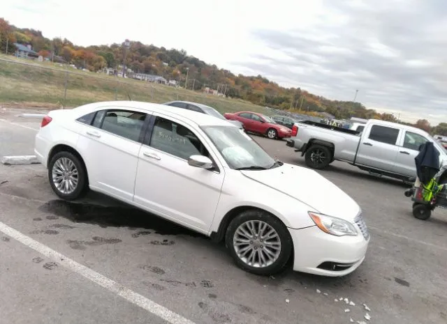 CHRYSLER 200 2011 1c3bc2fg3bn520025