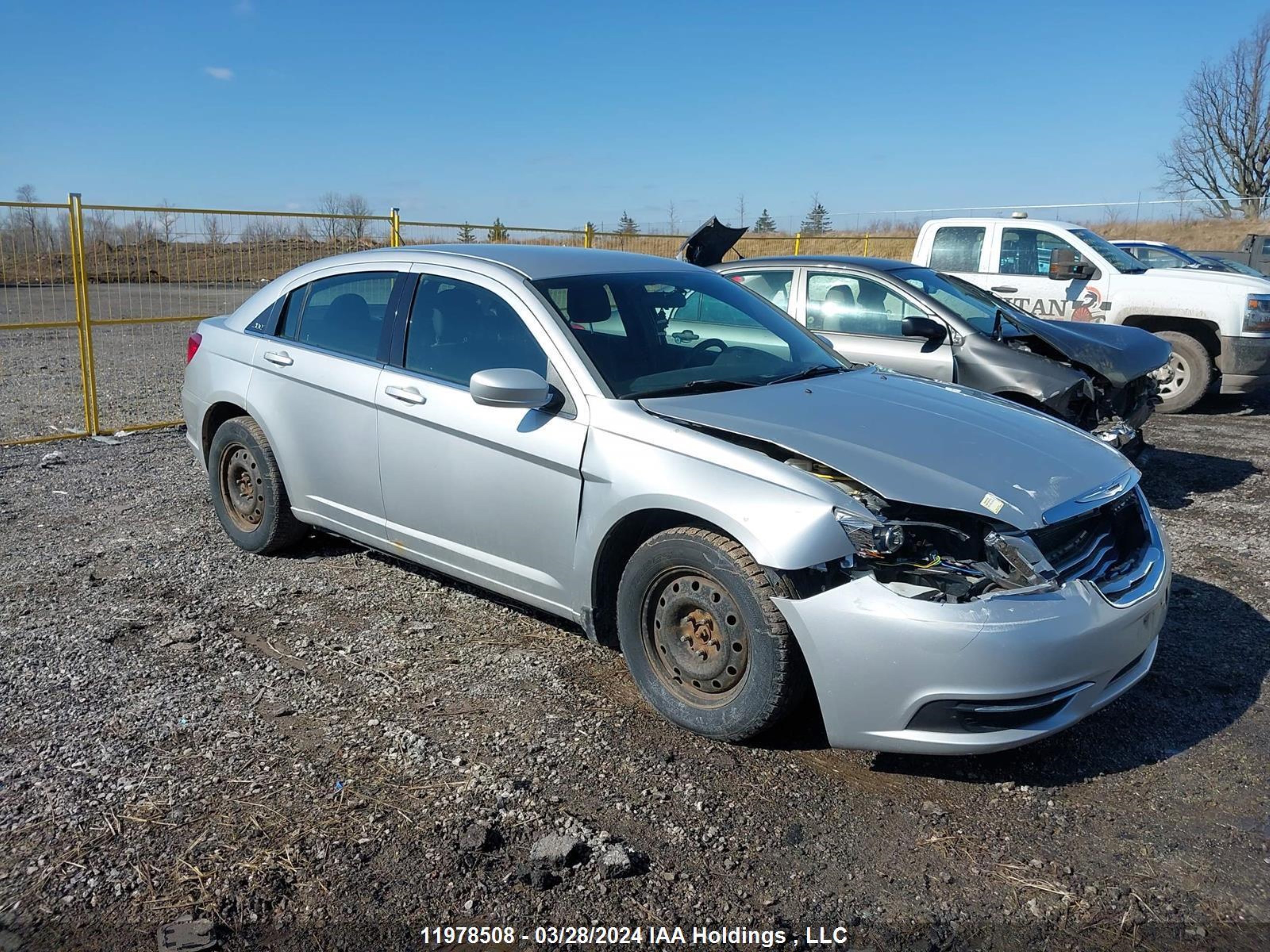 CHRYSLER 200 2011 1c3bc4fb1bn535641