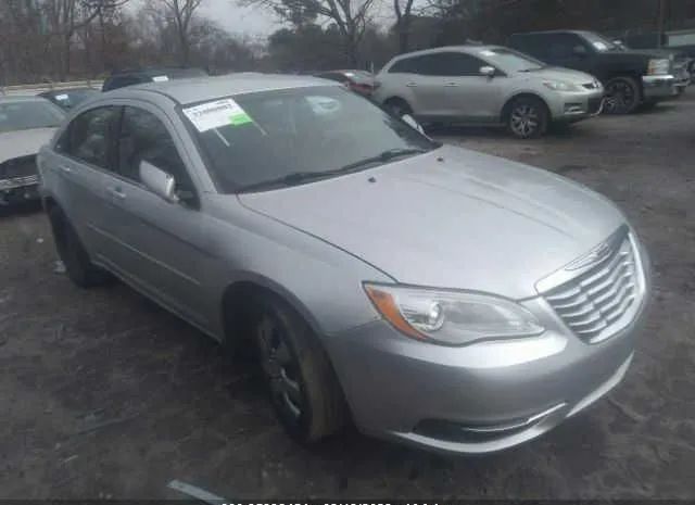 CHRYSLER 200 2011 1c3bc4fb2bn550441