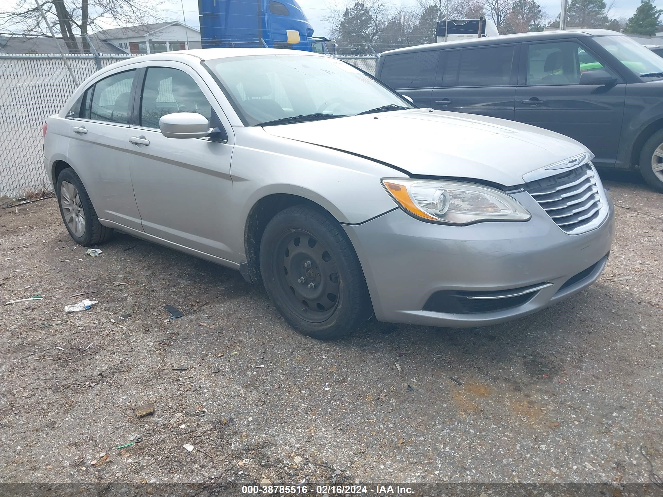 CHRYSLER 200 2011 1c3bc4fb6bn617932