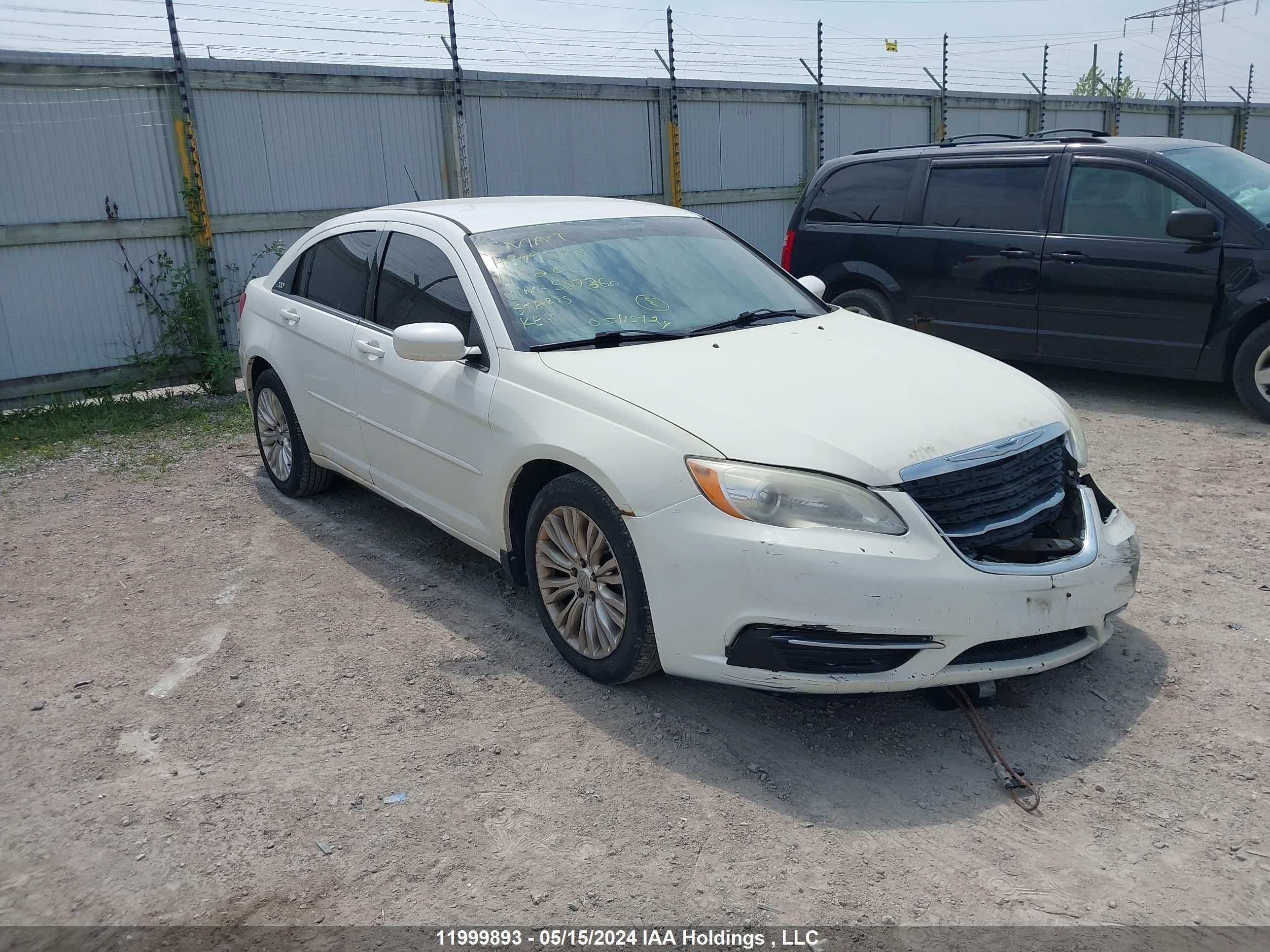 CHRYSLER 200 2011 1c3bc4fb8bn527360